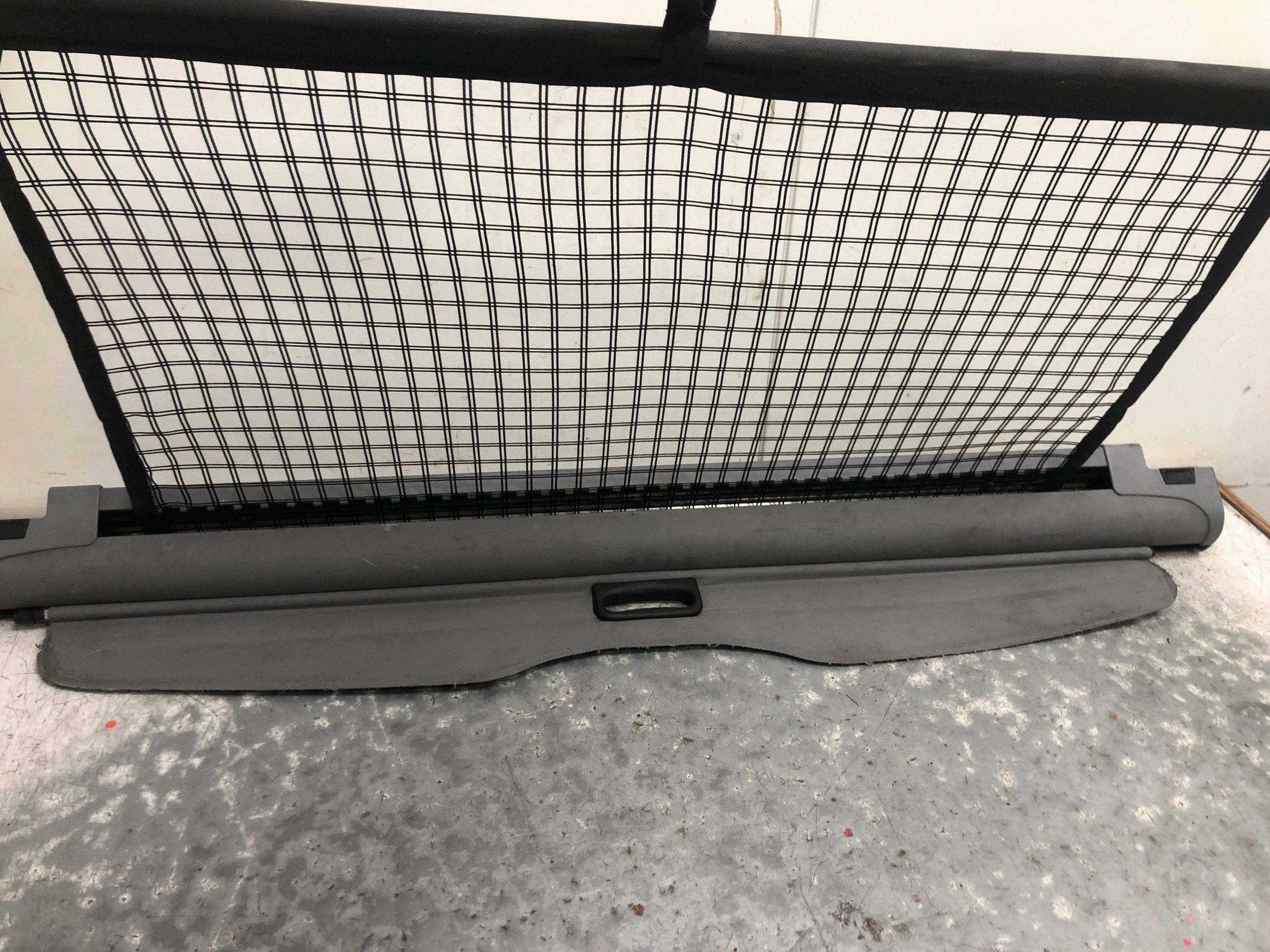 blinds boot grey (GRAU) BMW E39 KOMBI 8236358