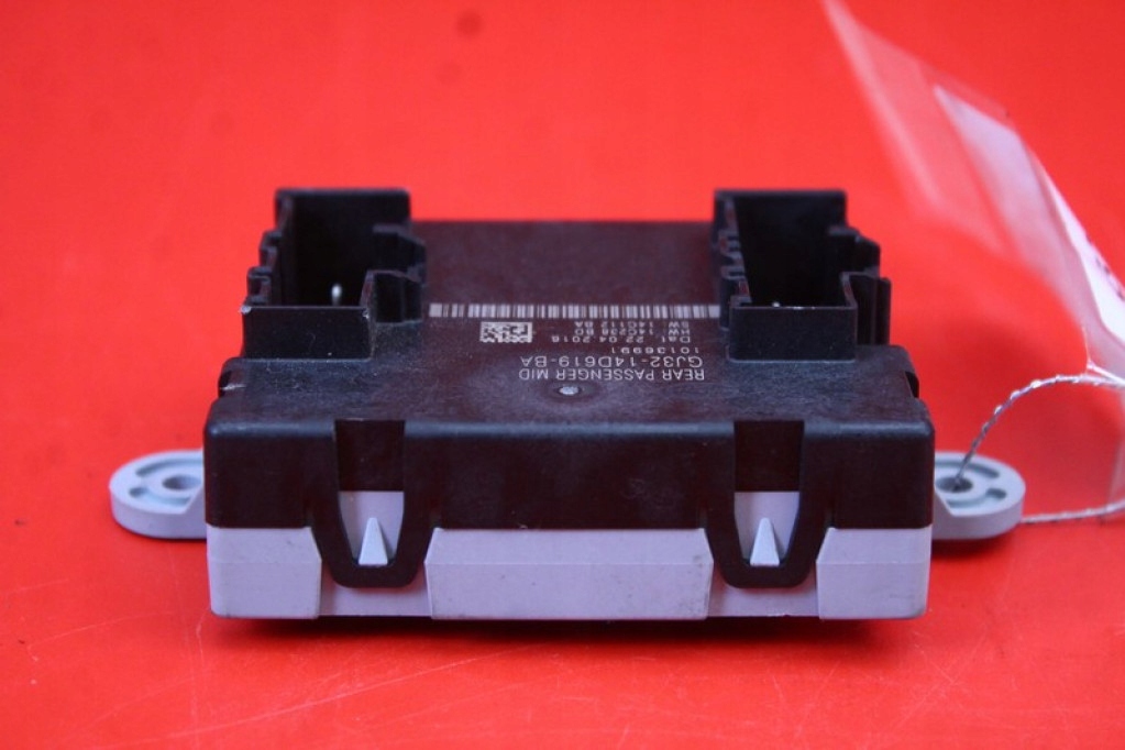 control unit module door right rear part GJ32-14D619-BA JAGUAR XE 14-20