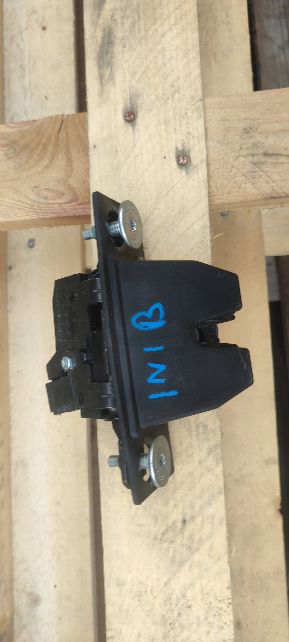 lock bonnet boot Opel Insignia Astra 13509599