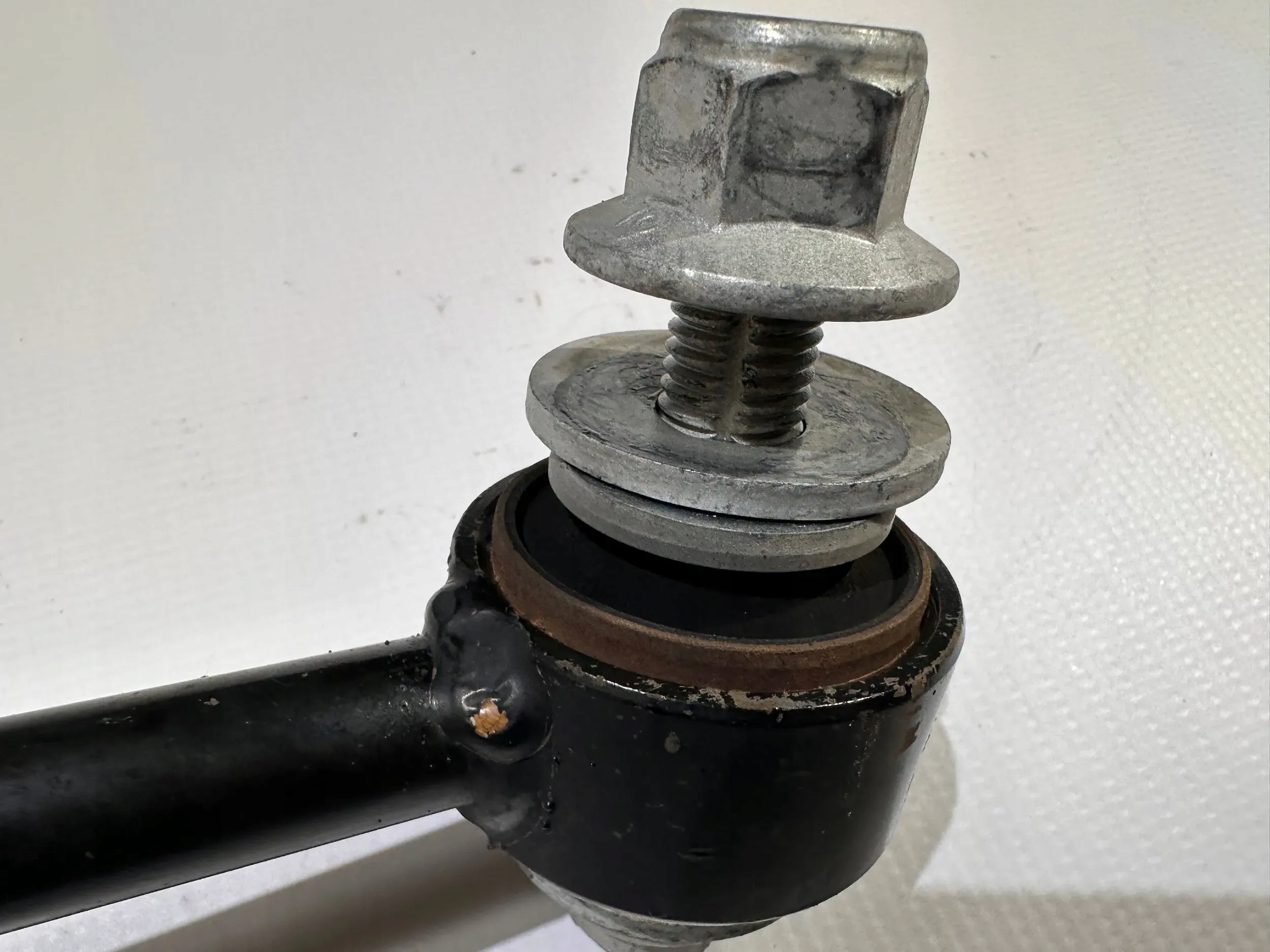 arm rear part rear left right Ford Expedtion 2018 - 2022