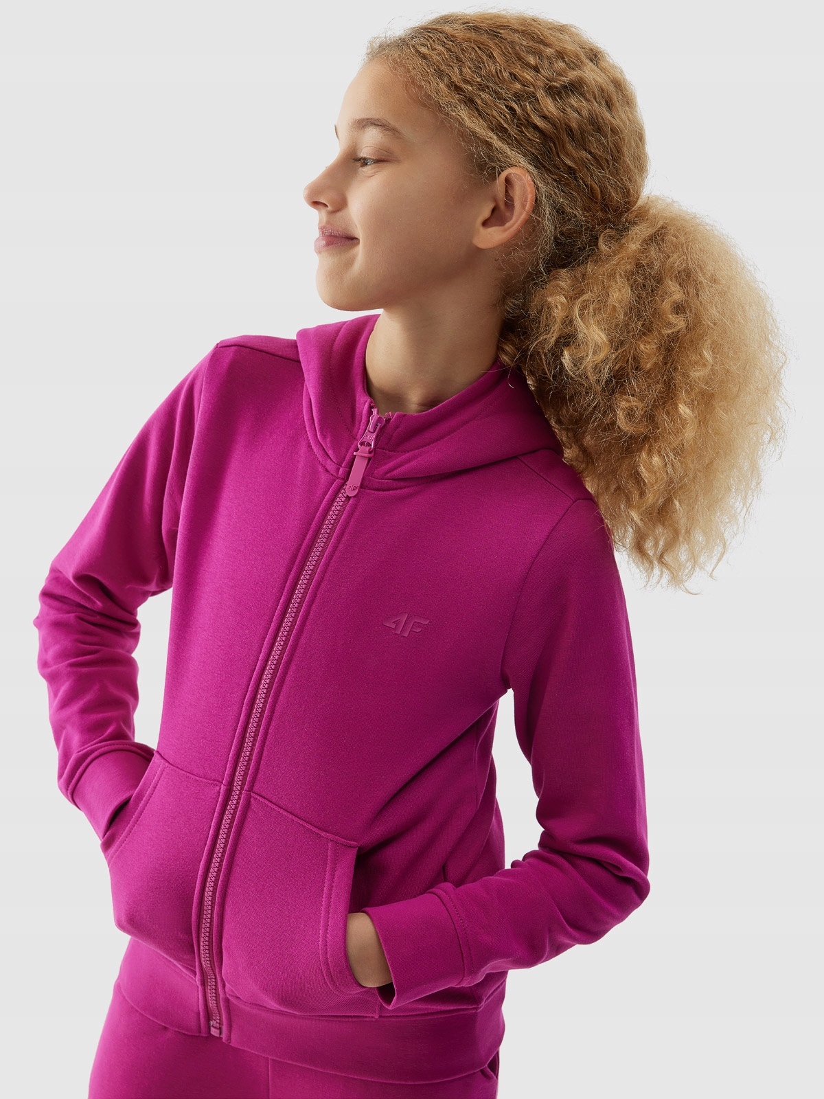 4F BLUZA DZIEWCZĘCA ROZPINANA Z KAPTUREM DRESOWA DZIECIĘCA Marka 4F