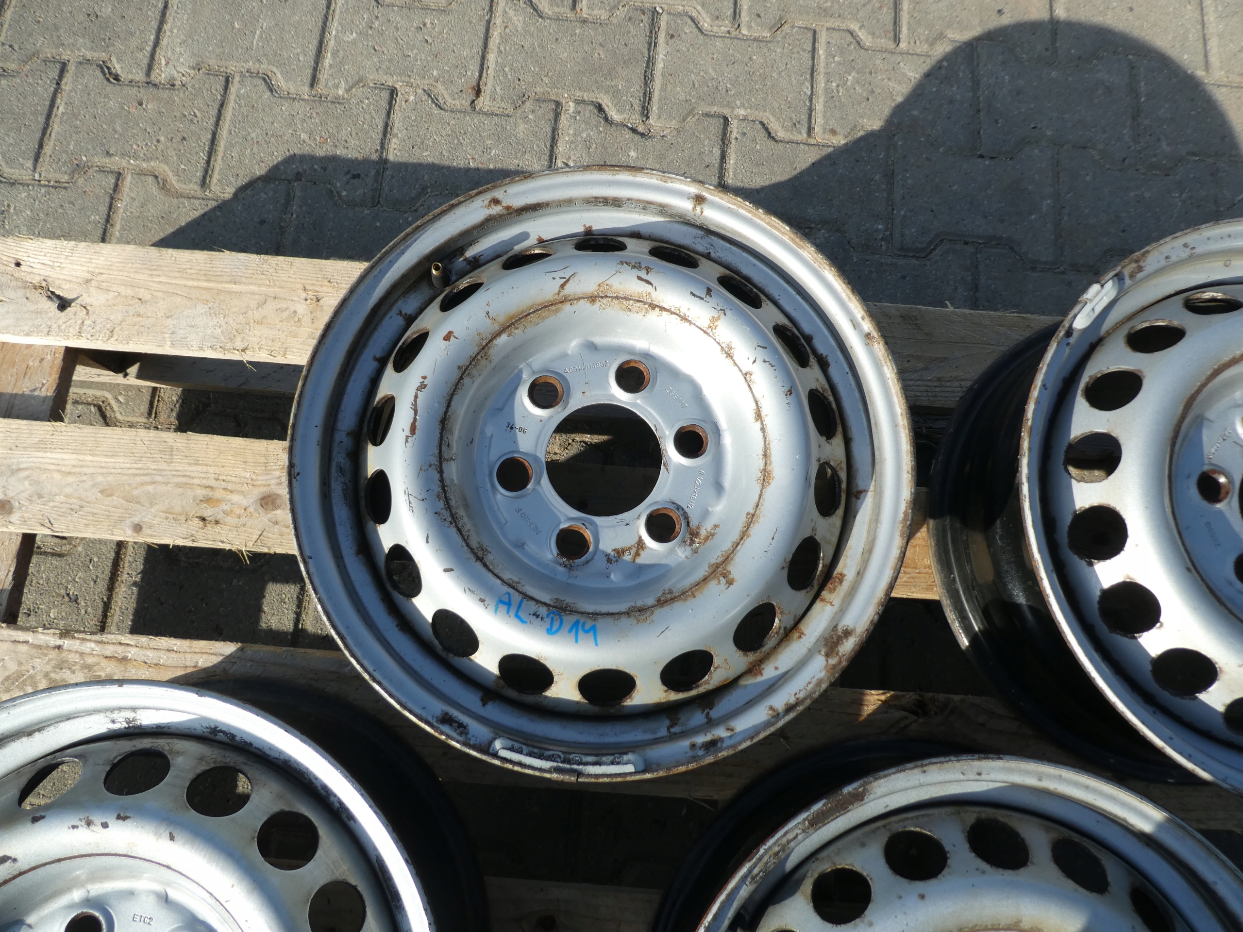 4X discs metal disc MERCEDES SPRINTER CRAFTER A0014014802