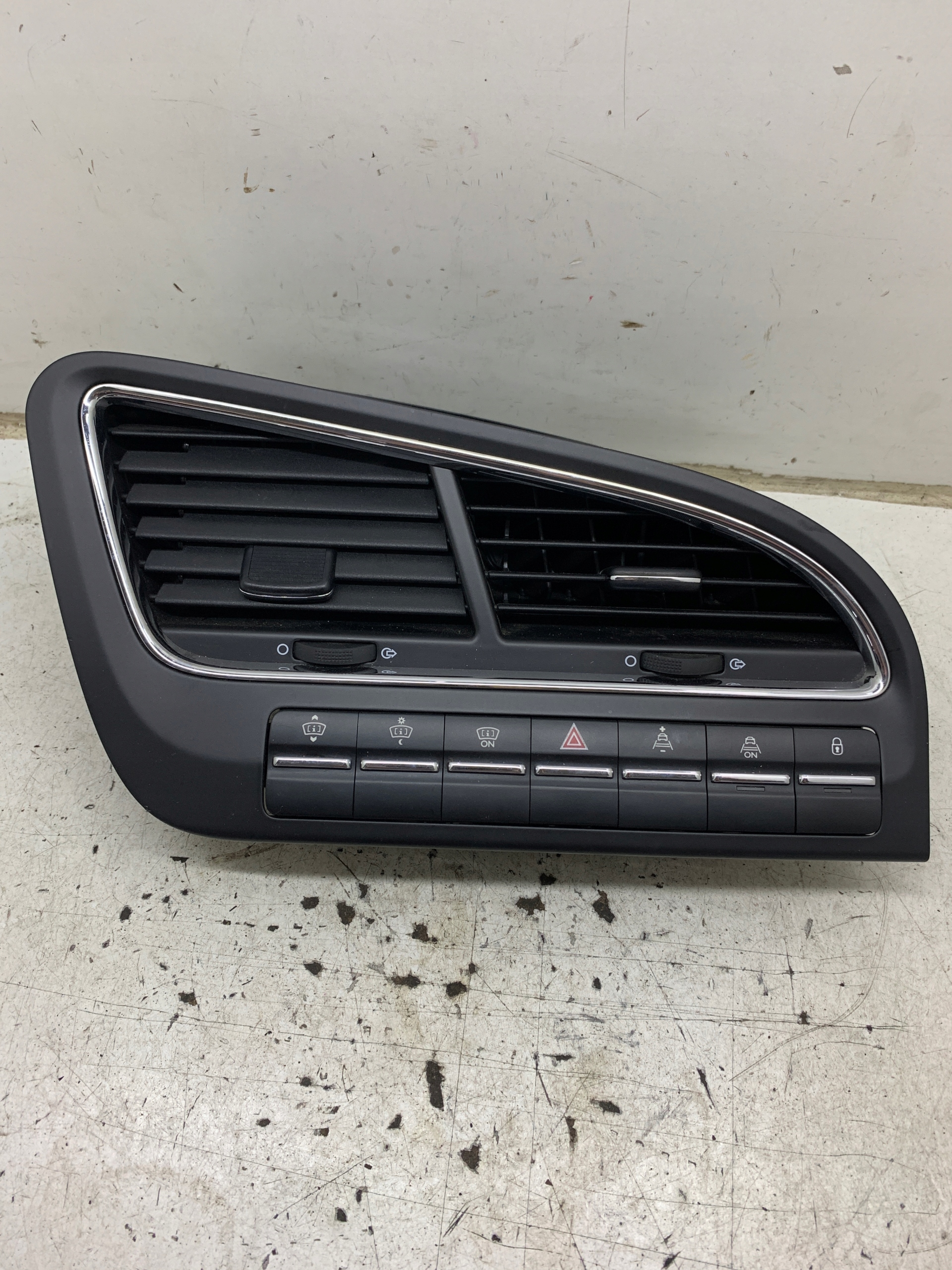 grid air conditioning devices central control panel 98070056ZD PEUGEOT 5008 and LIFT
