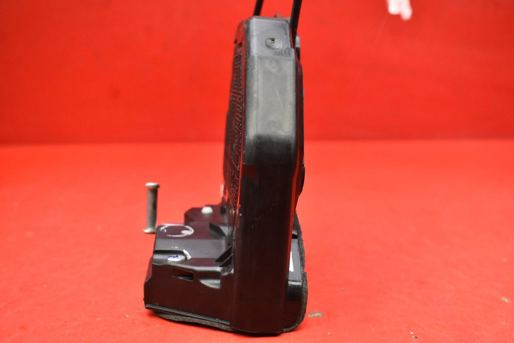 lock door left rear part rear TOYOTA COROLLA E21 sedan 19