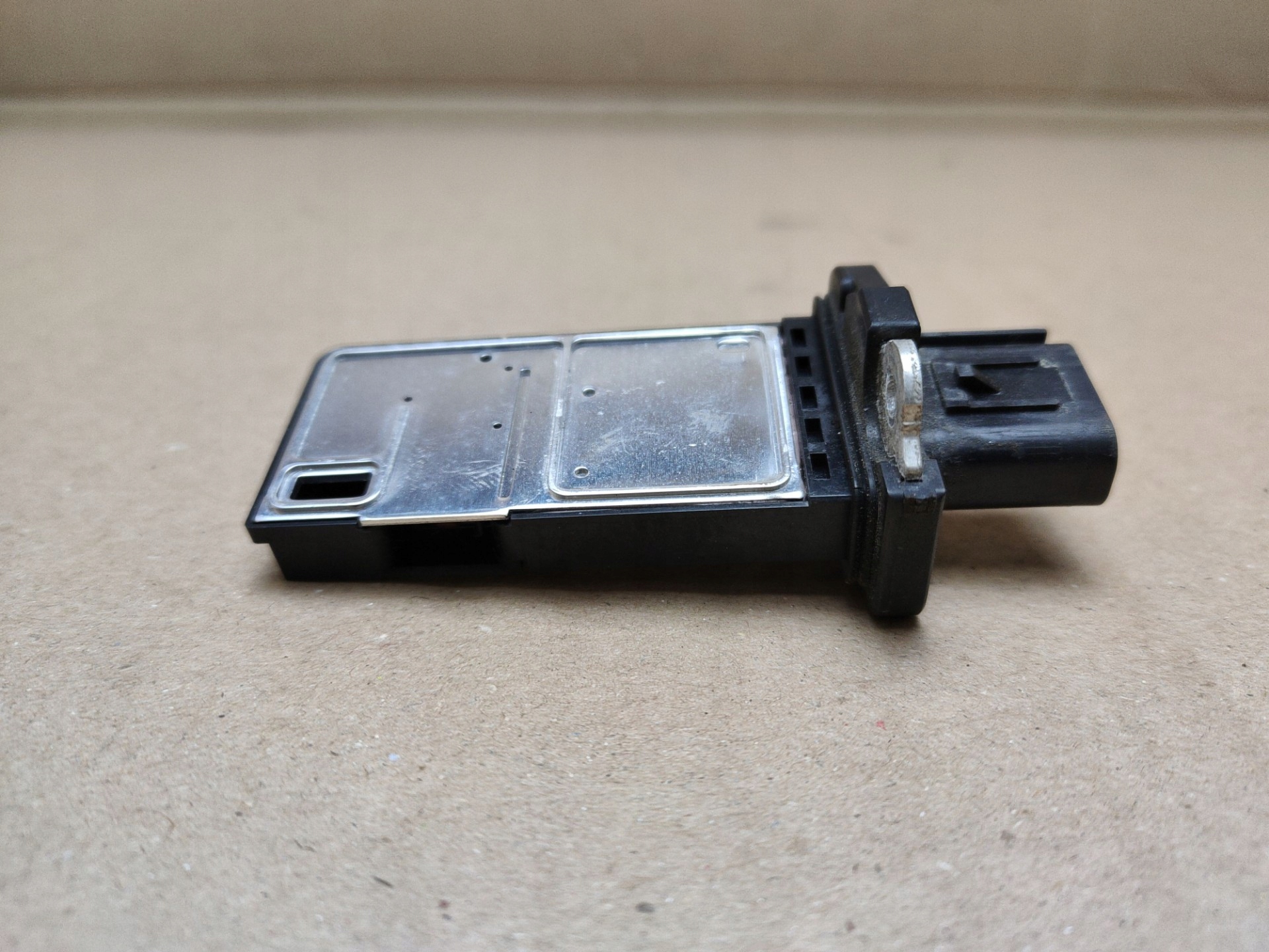 flow meter masowy air MAF Mazda CX-9 facelift 2009