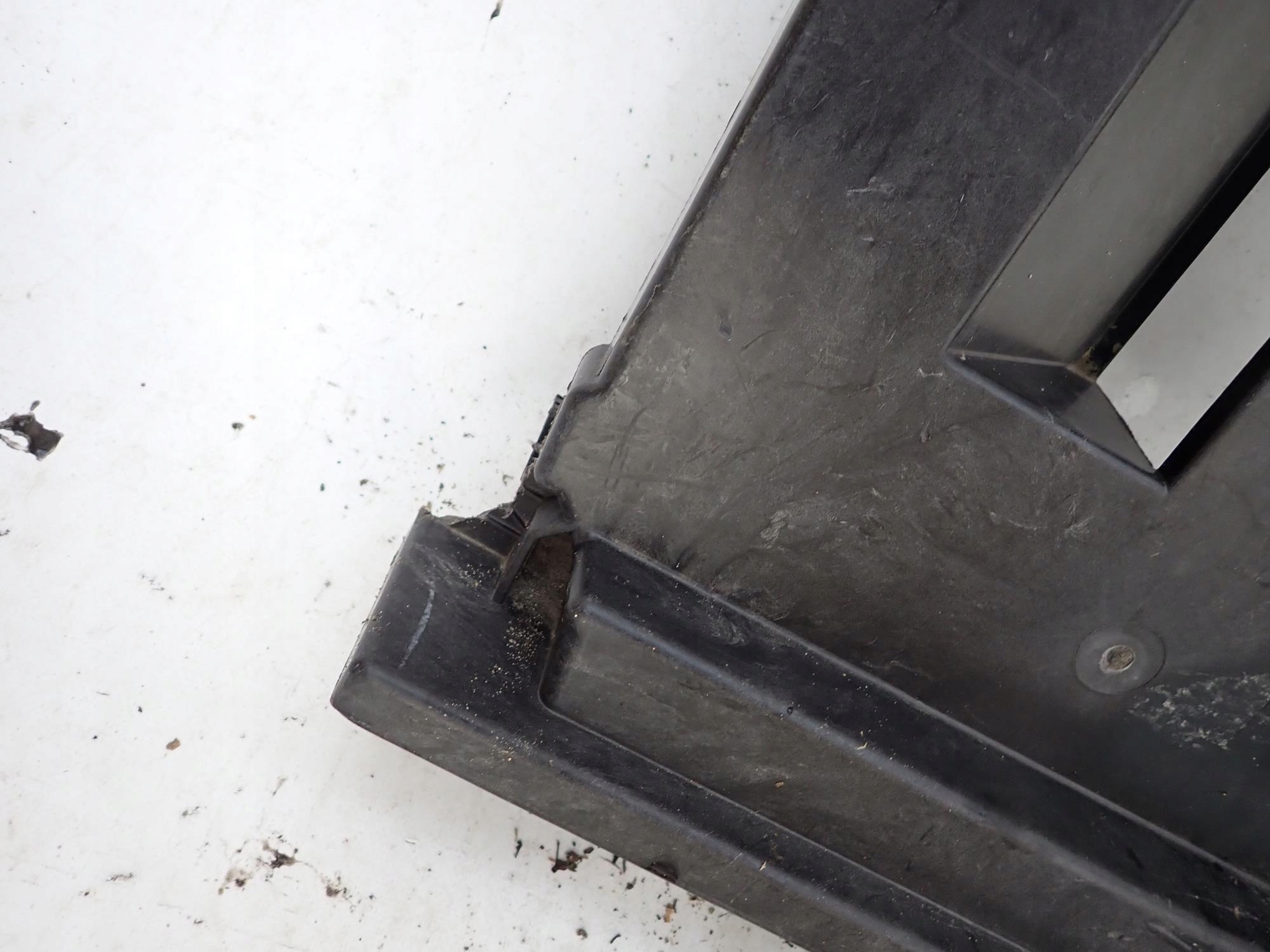 PEUGEOT 208 II 2 19-> support panel for radiators pillar