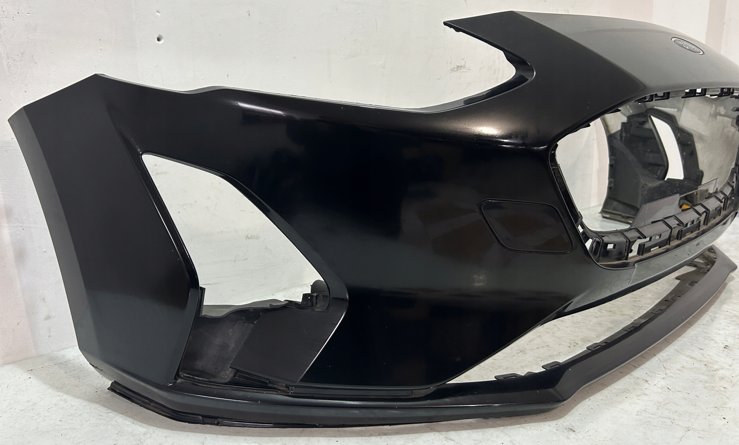 bumper front front FORD FOCUS MK4 without OTWOROW