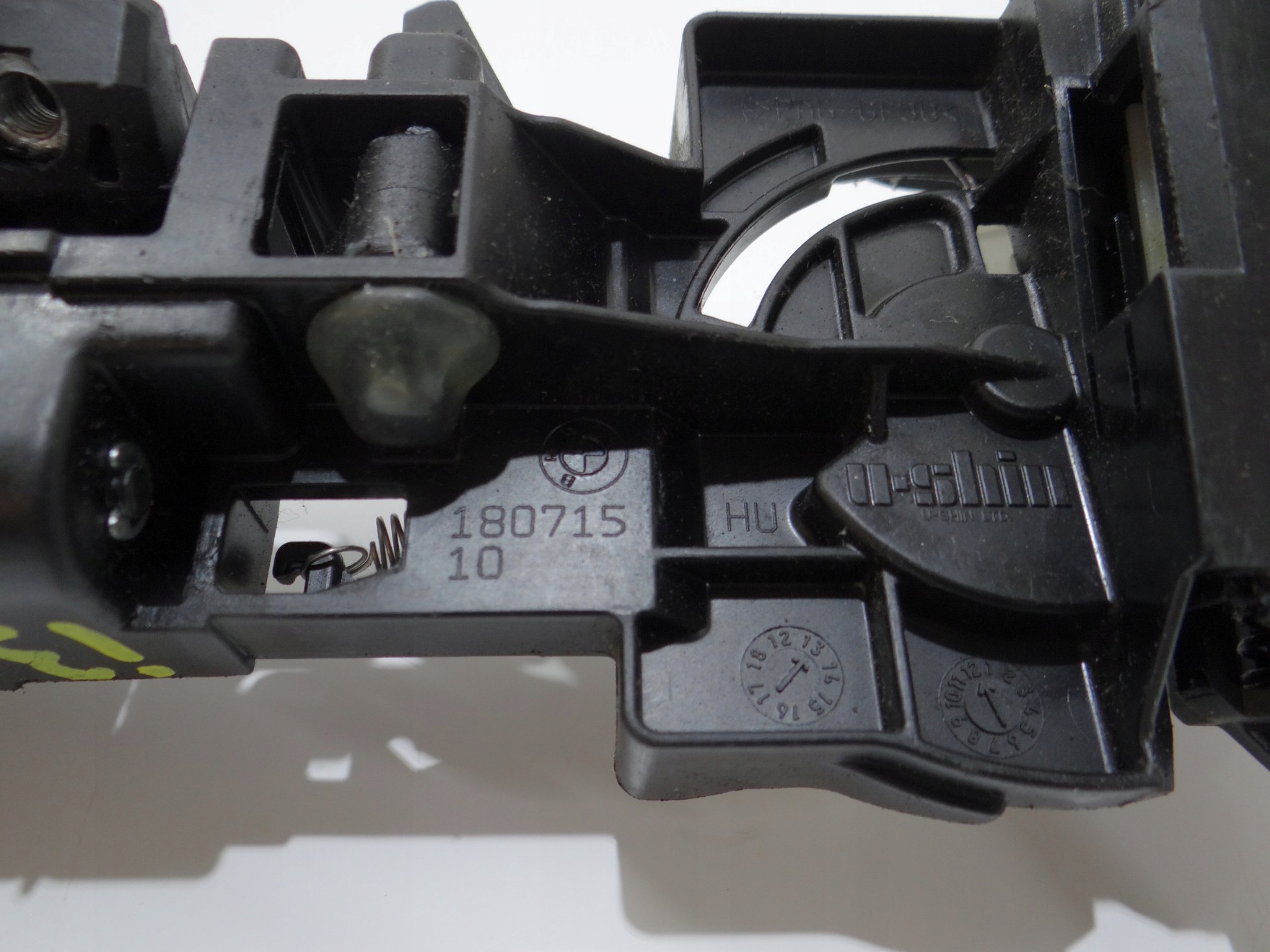 handle inner console right rear part BMW I3 OE 18071510