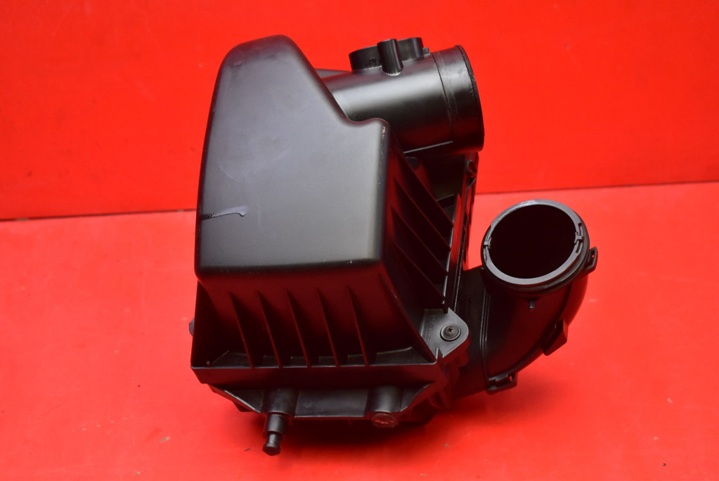 Gehäuse filter luft 95437357 OPEL MOKKA A 1.6 CDTI 136 KM 12-15