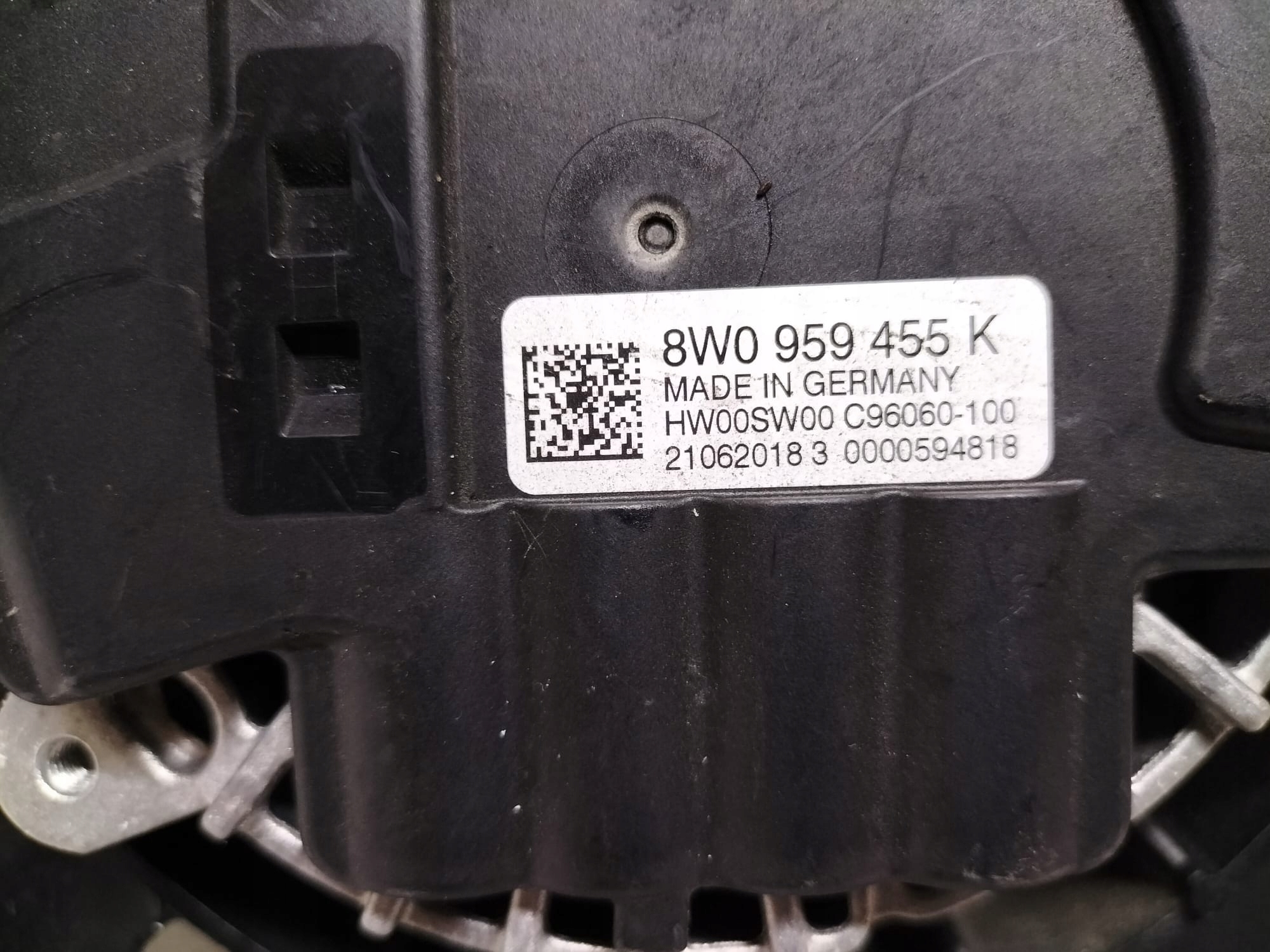 WENTYLATOR CHŁODNIC AUDI Q7 SQ7 CAYENNE 8W0959455K Producent części Audi OE