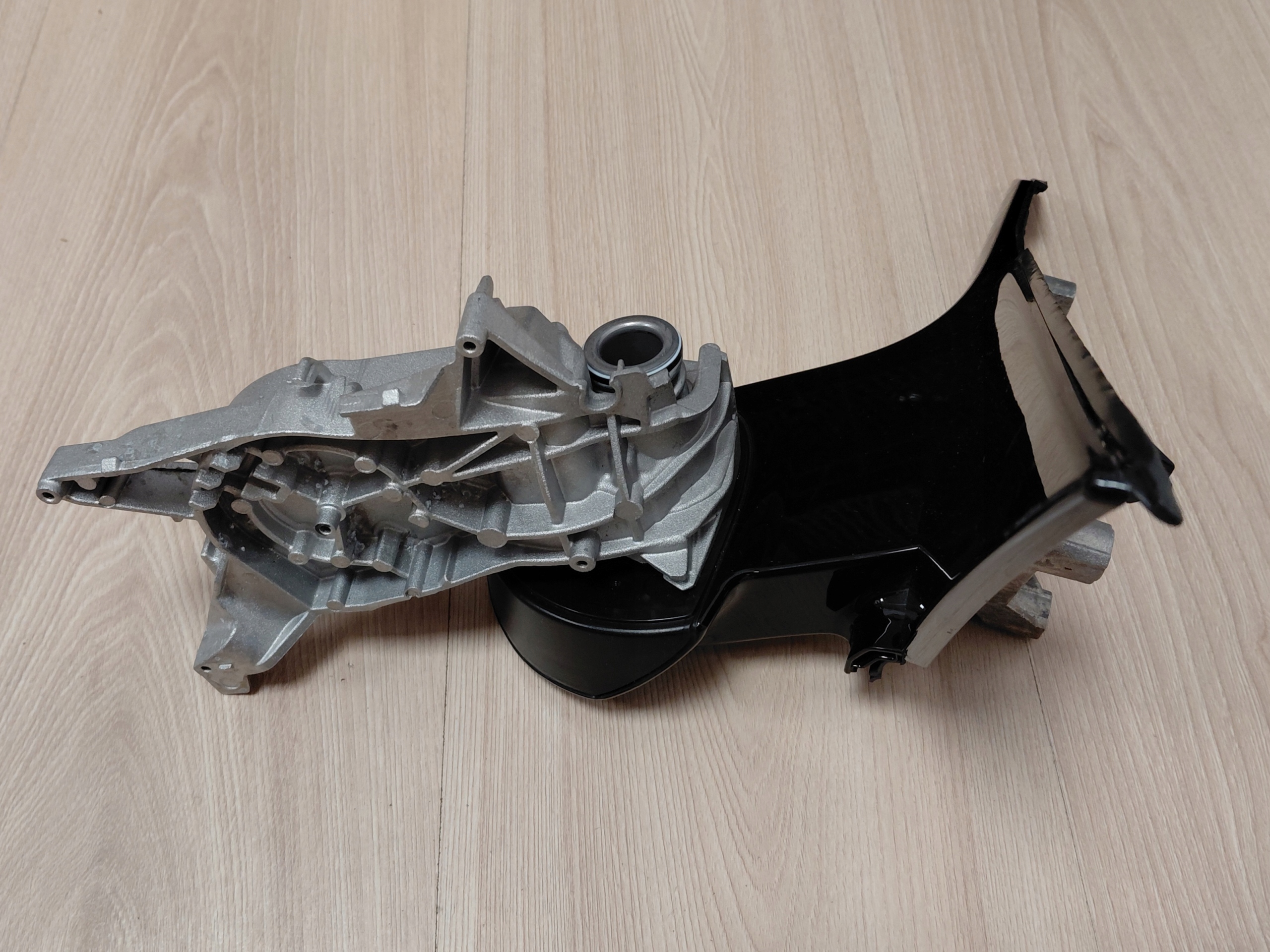 BMW 7 G70 G71 mirror left support EUROPA OE