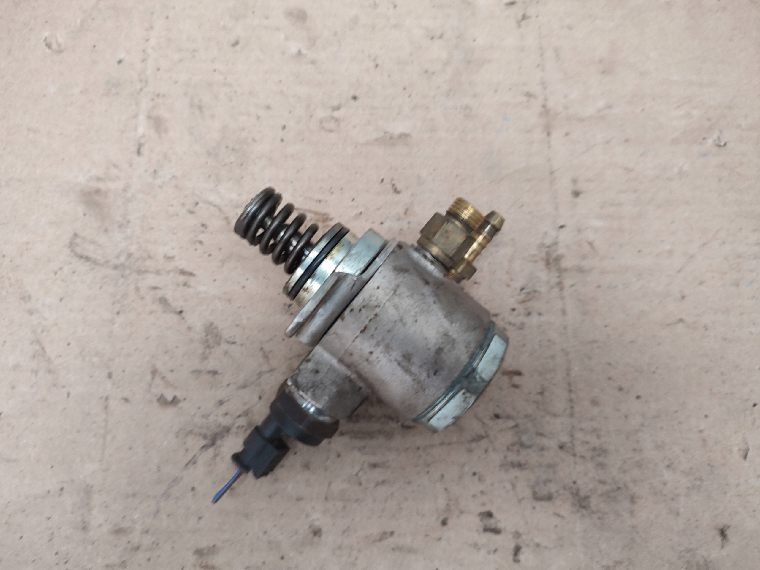 Pompe d’injection Carburant Volkswagen Passat B7 1.4 TSI CAX