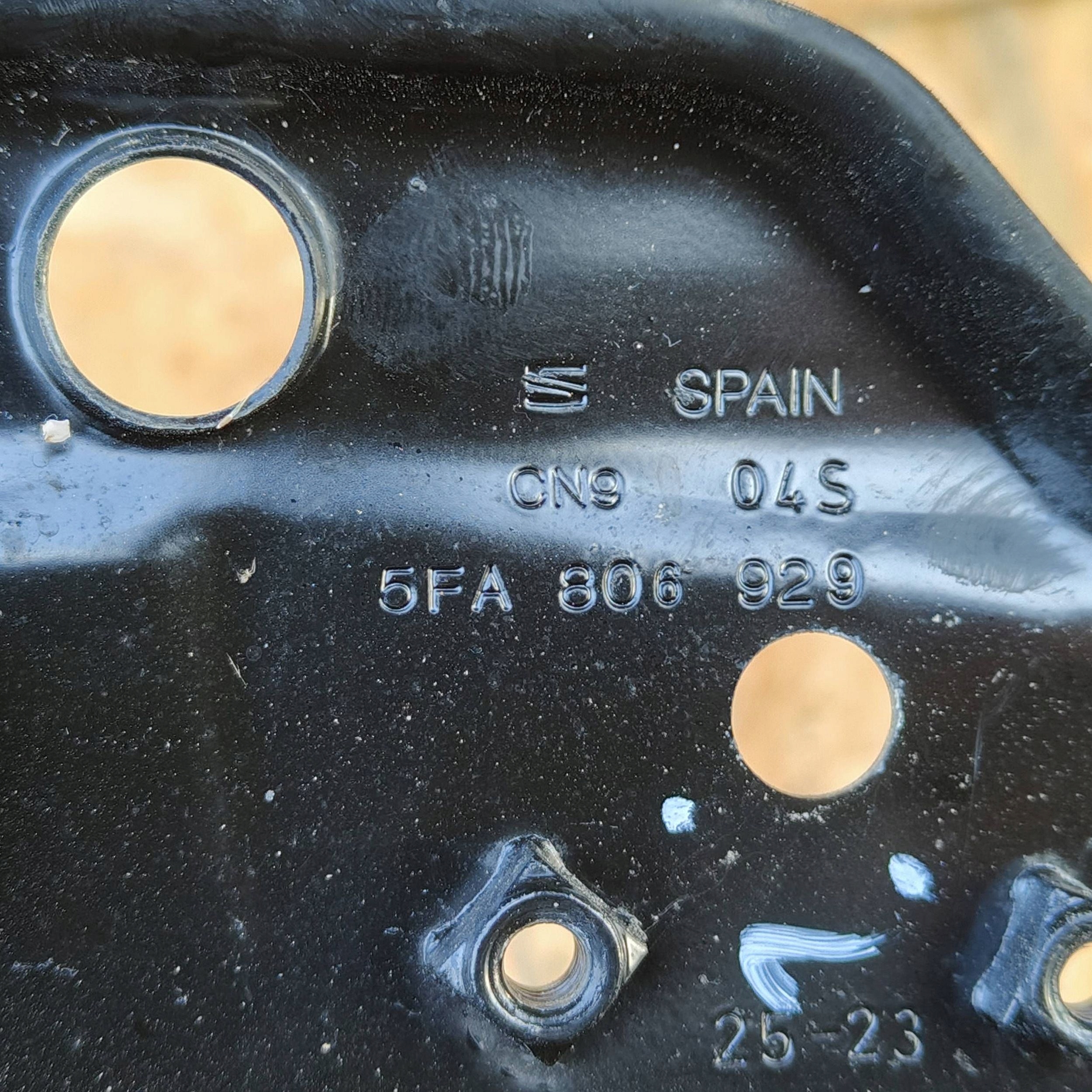 support lights left side Seat Leon IV 5FA806929