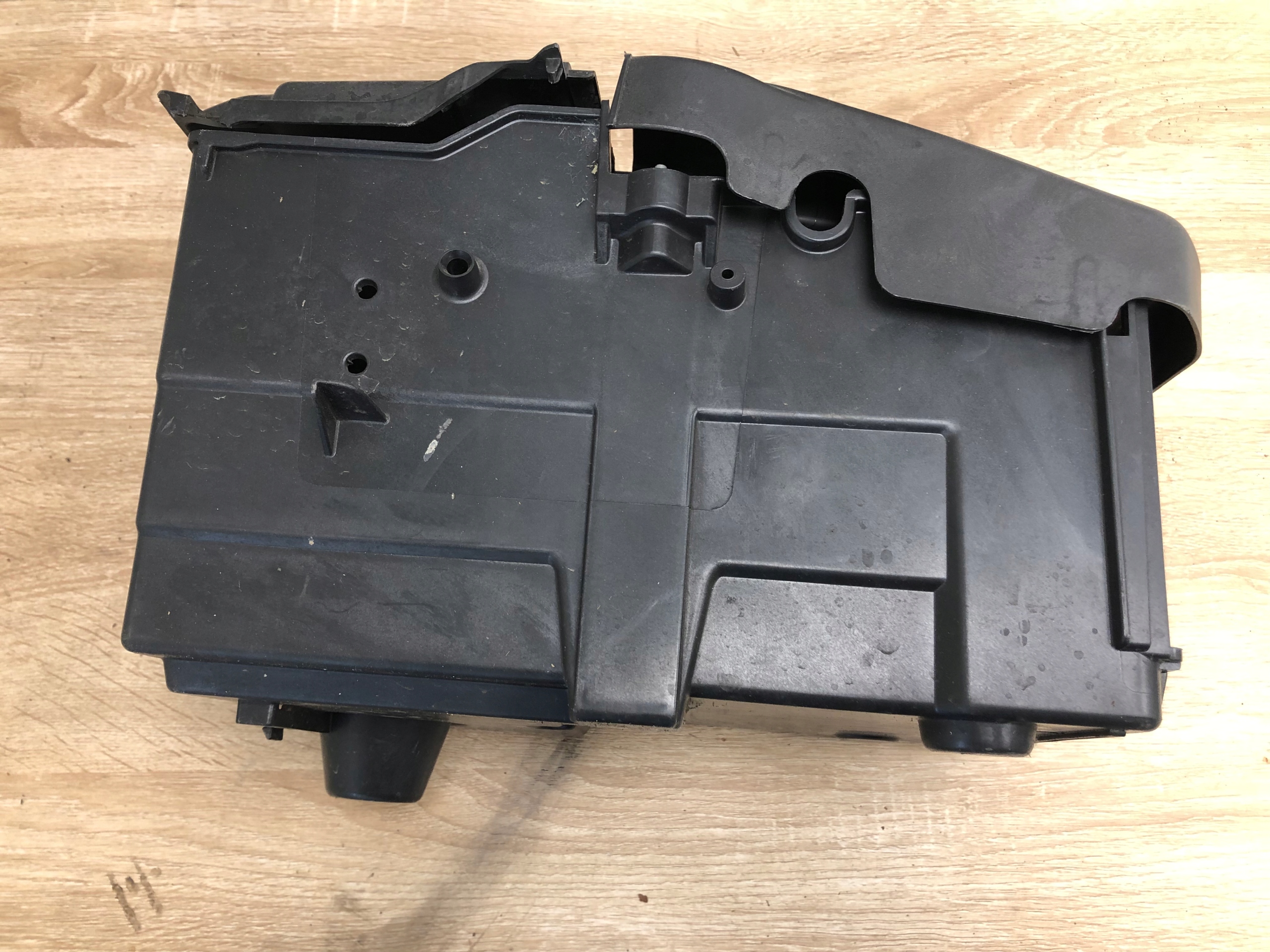 obal akumulátoru FORD AM51-10723-AD