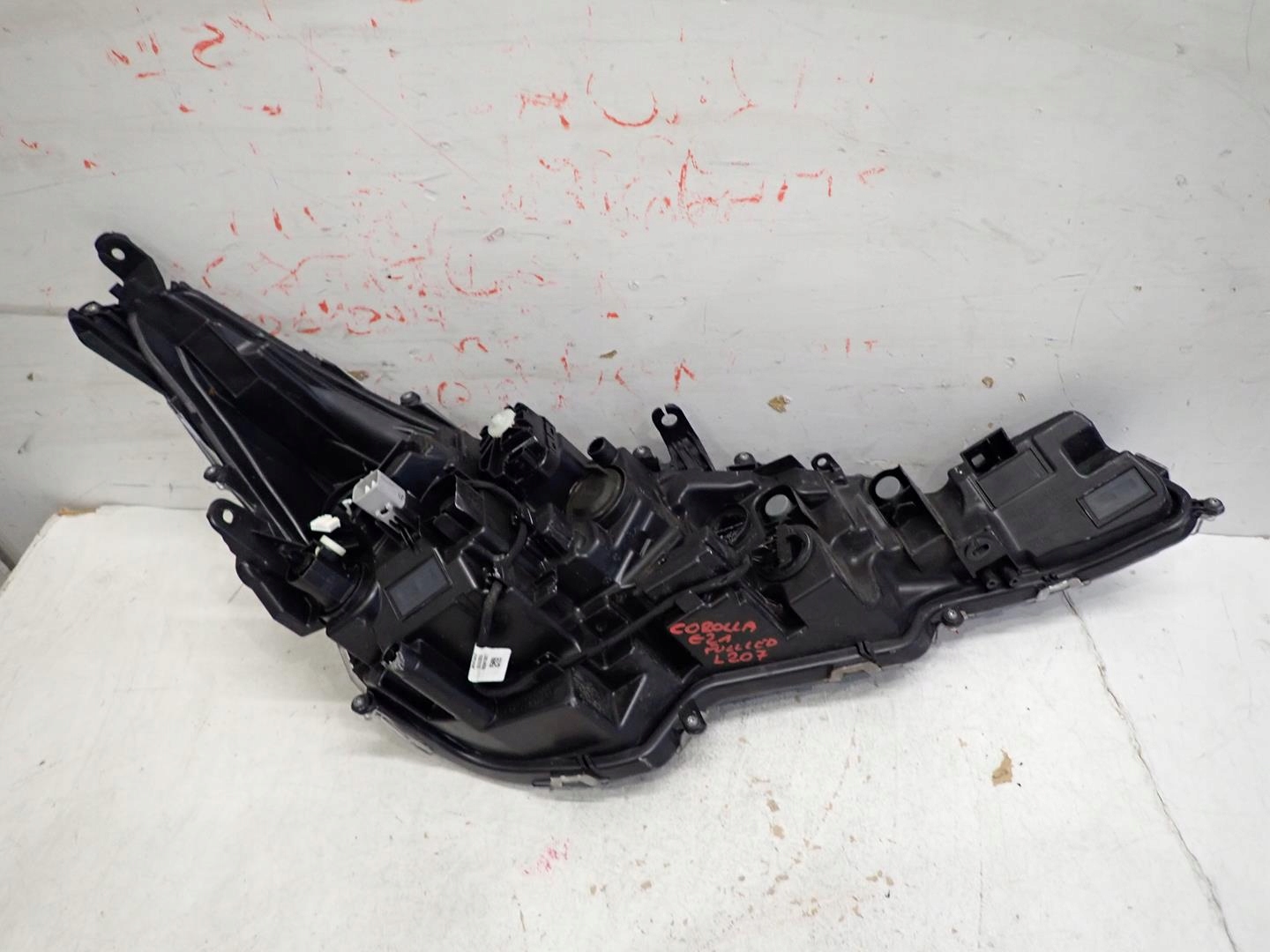 light front left TOYOTA COROLLA E21 19- FULL LED 81150-02S70