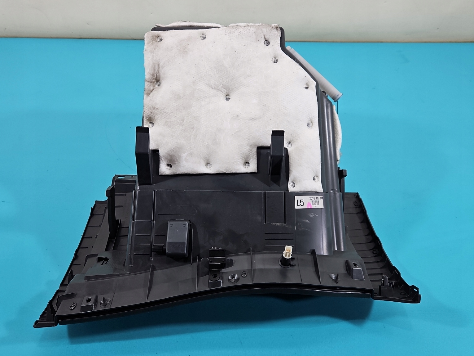 бардачок пассажира renault KOLEOS и 08-16 европа