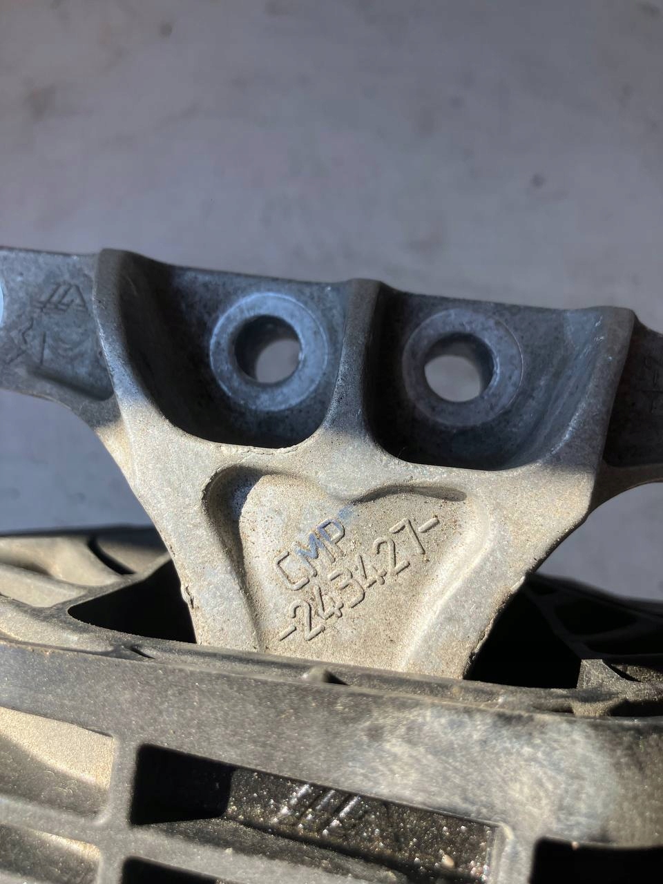 holder engine mount CITROEN C4 III 1.5 BLUE HDI 243427