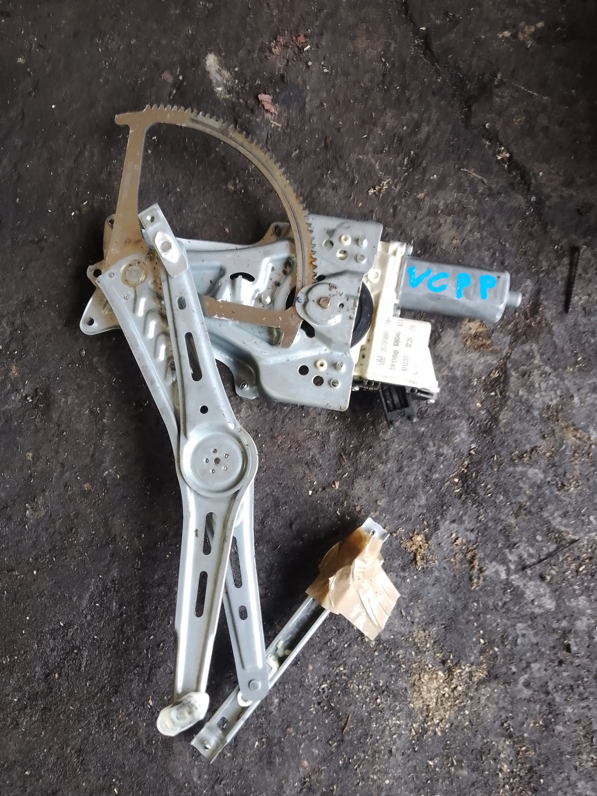 window regulator mechanism right front vectra c