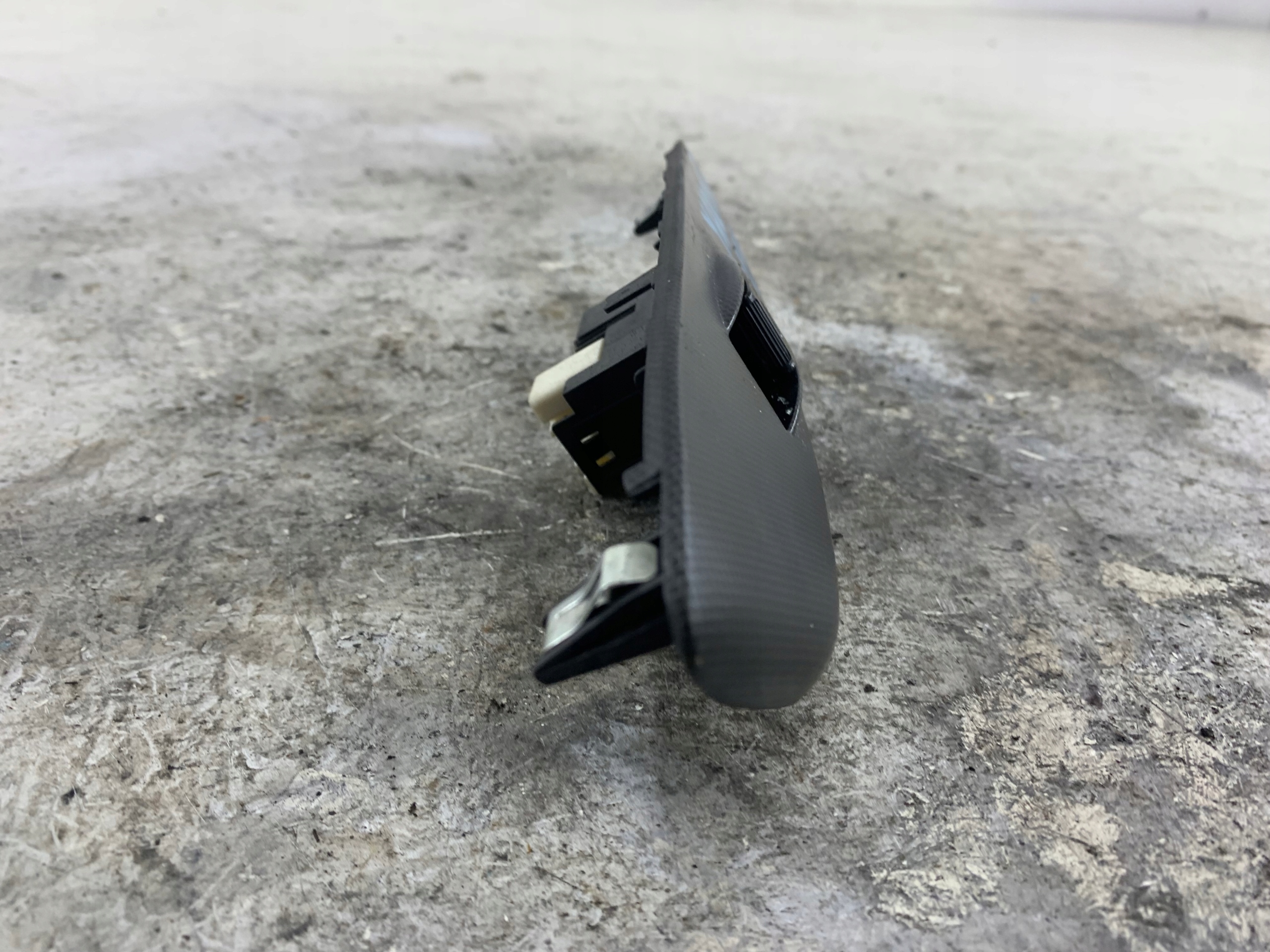 TOYOTA YARIS a PANEL okna pravý předek