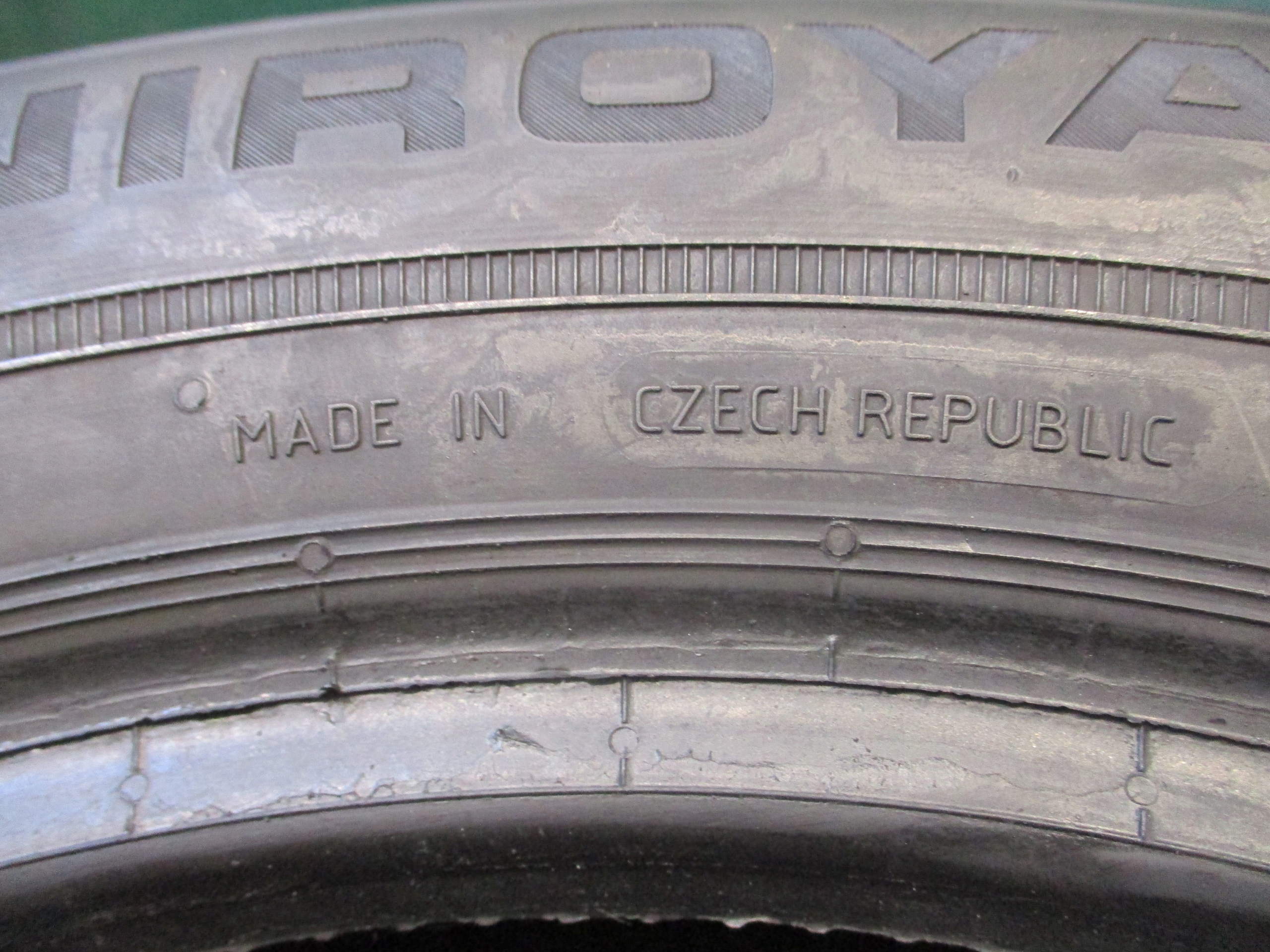 2 opony zimowe 205/55R16 Uniroyal MS77 6,5 mm XII Klasa średnia