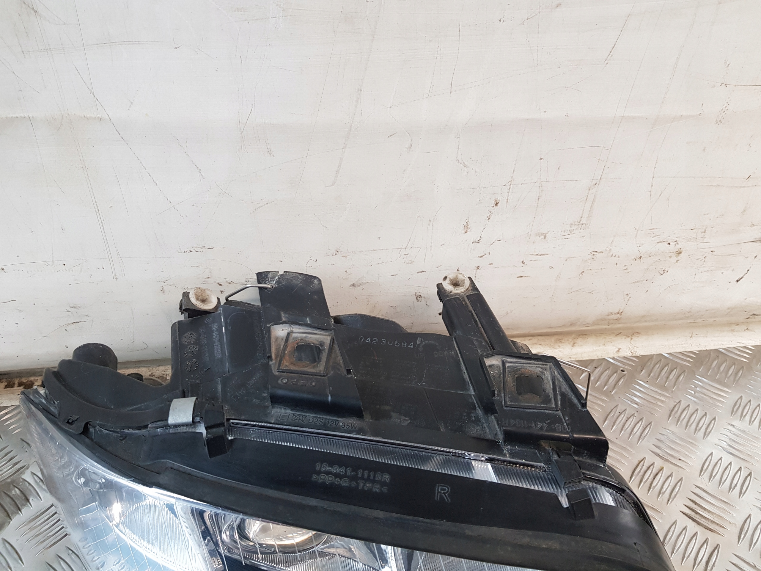 AUDI A6 C5 04R- light right front DEPO EUROPA