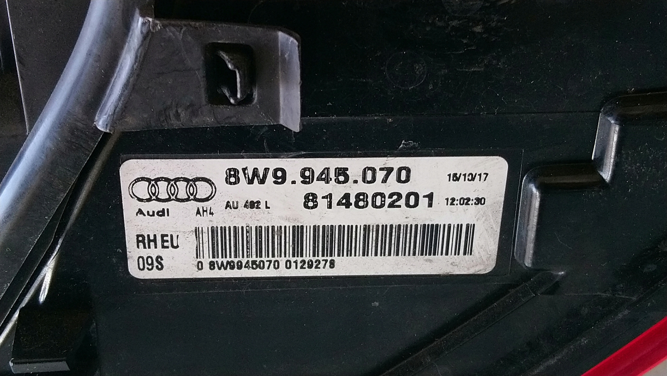 ;feu droit arrière arrière aile AUDI A4 B9 KOMBI