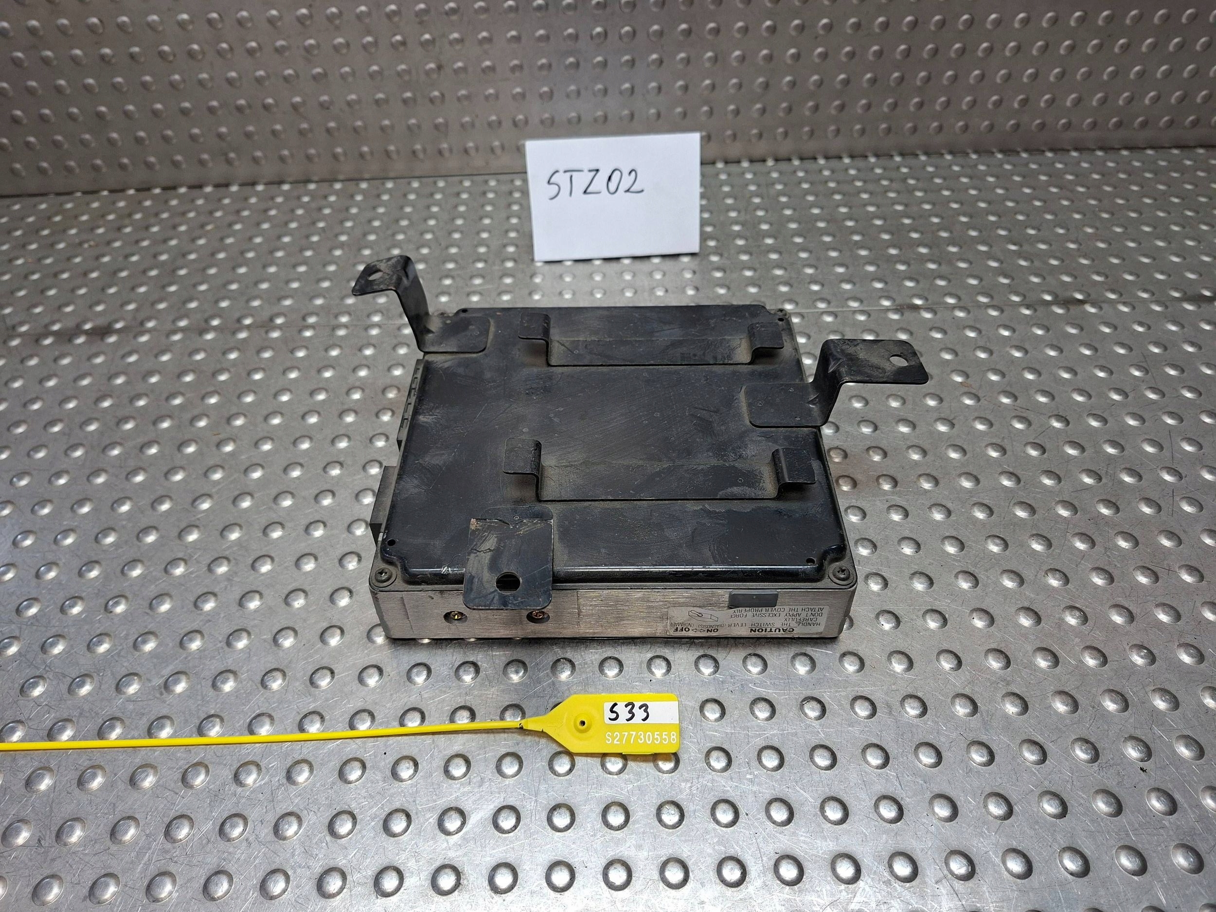 control unit computer of the engine NISSAN TERRANO II 93- 2371007G65 MEC5-G300