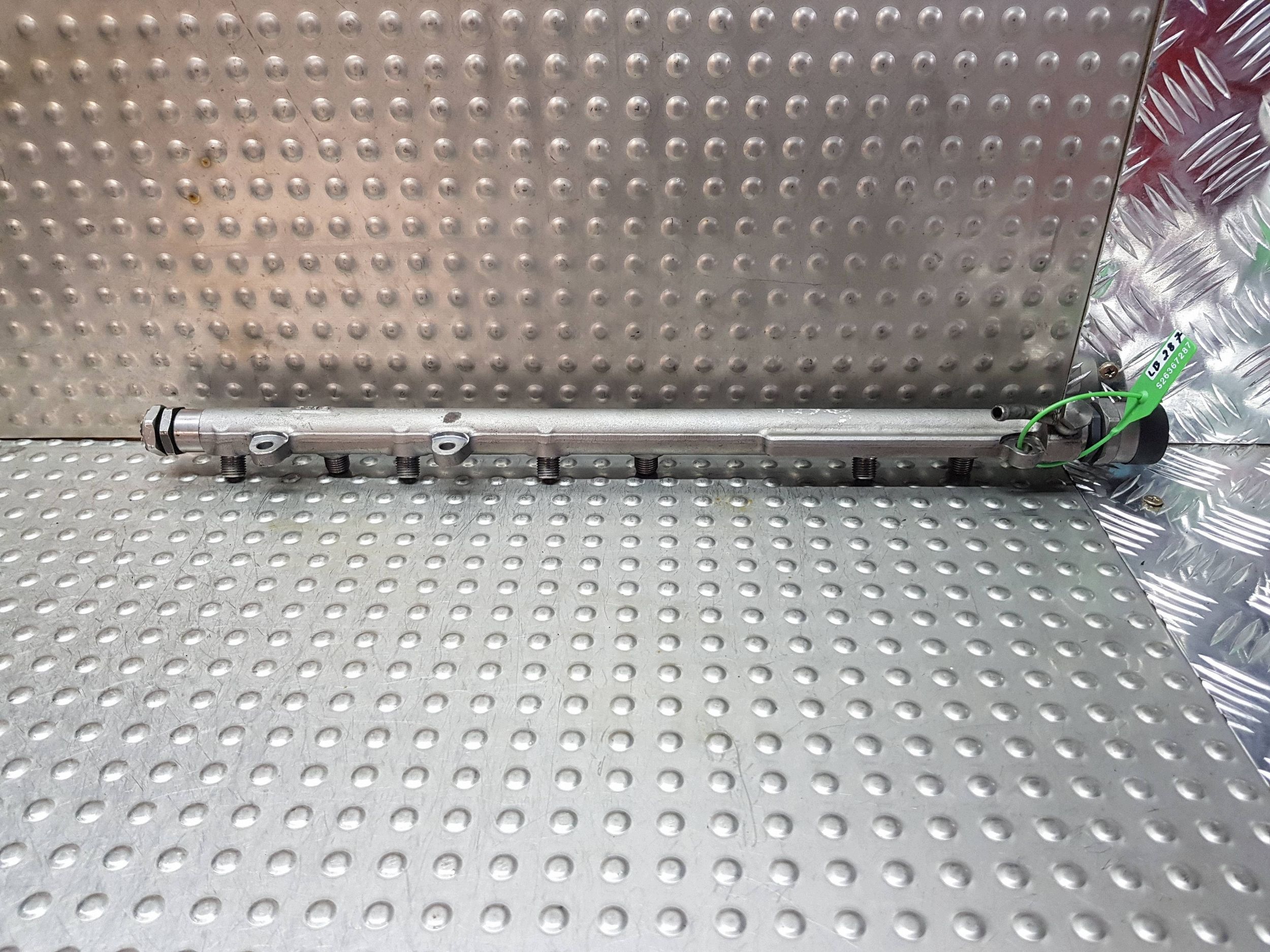 Rampe injection Capteurs 7795514 BMW E60 E61 E65 E70 E87 E90 3.0 D M57N2