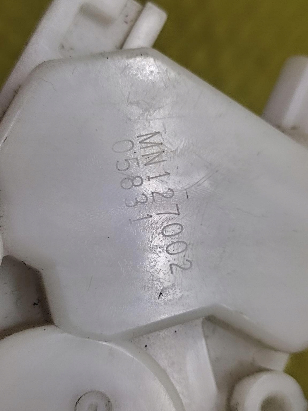 MITSUBISHI OUTLANDER Dämpfer heckklappe heck