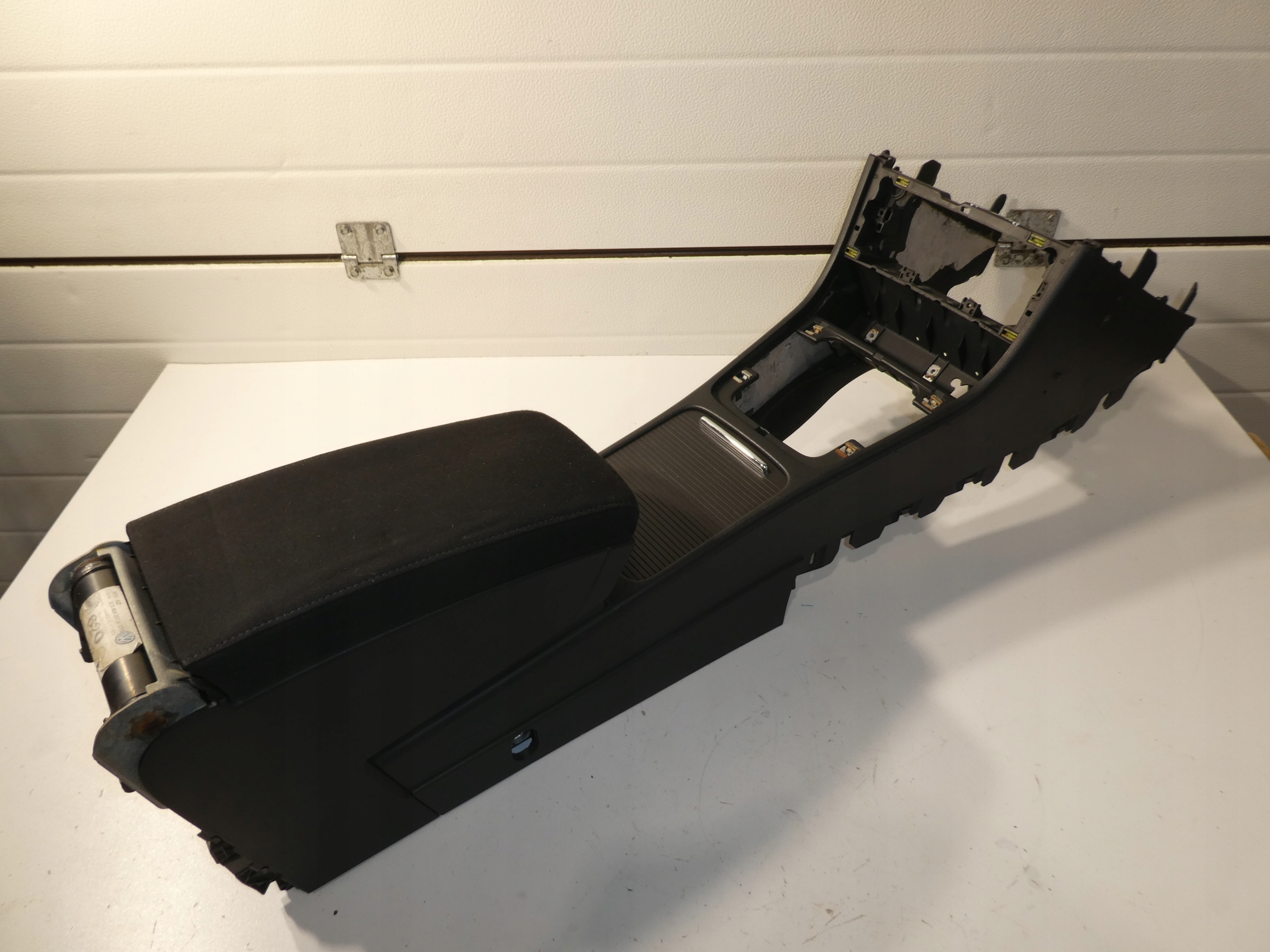 TUNEL BRACCIOLO VW PASSAT B7 3C0864207B
