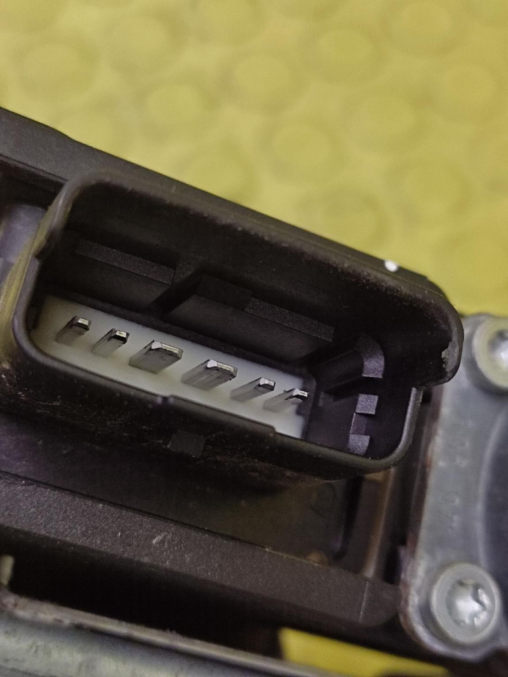 PEUGEOT 308 window regulator right rear part