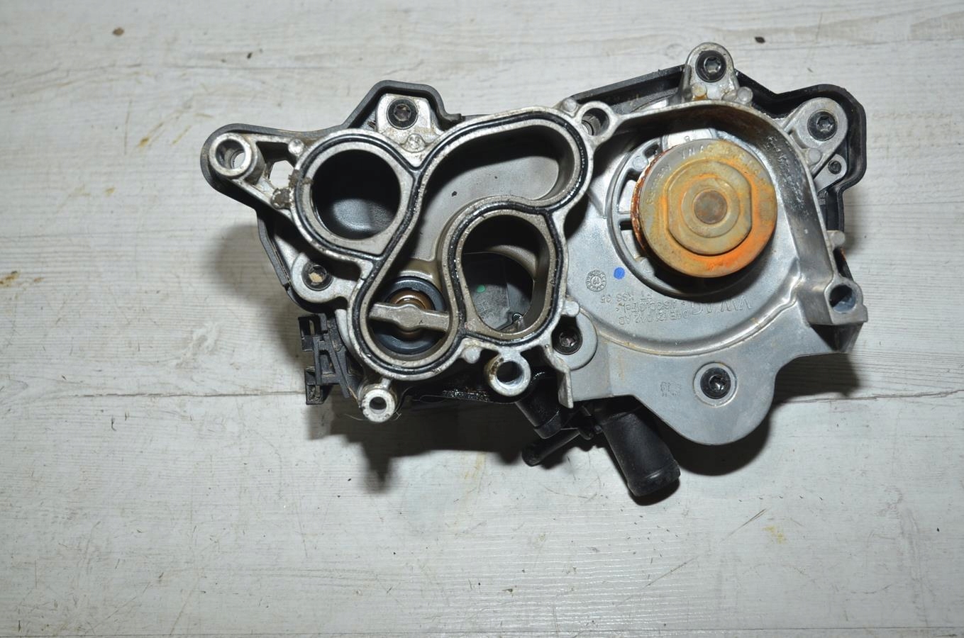 water pump 1.0 TSI Skoda fabia III Lift