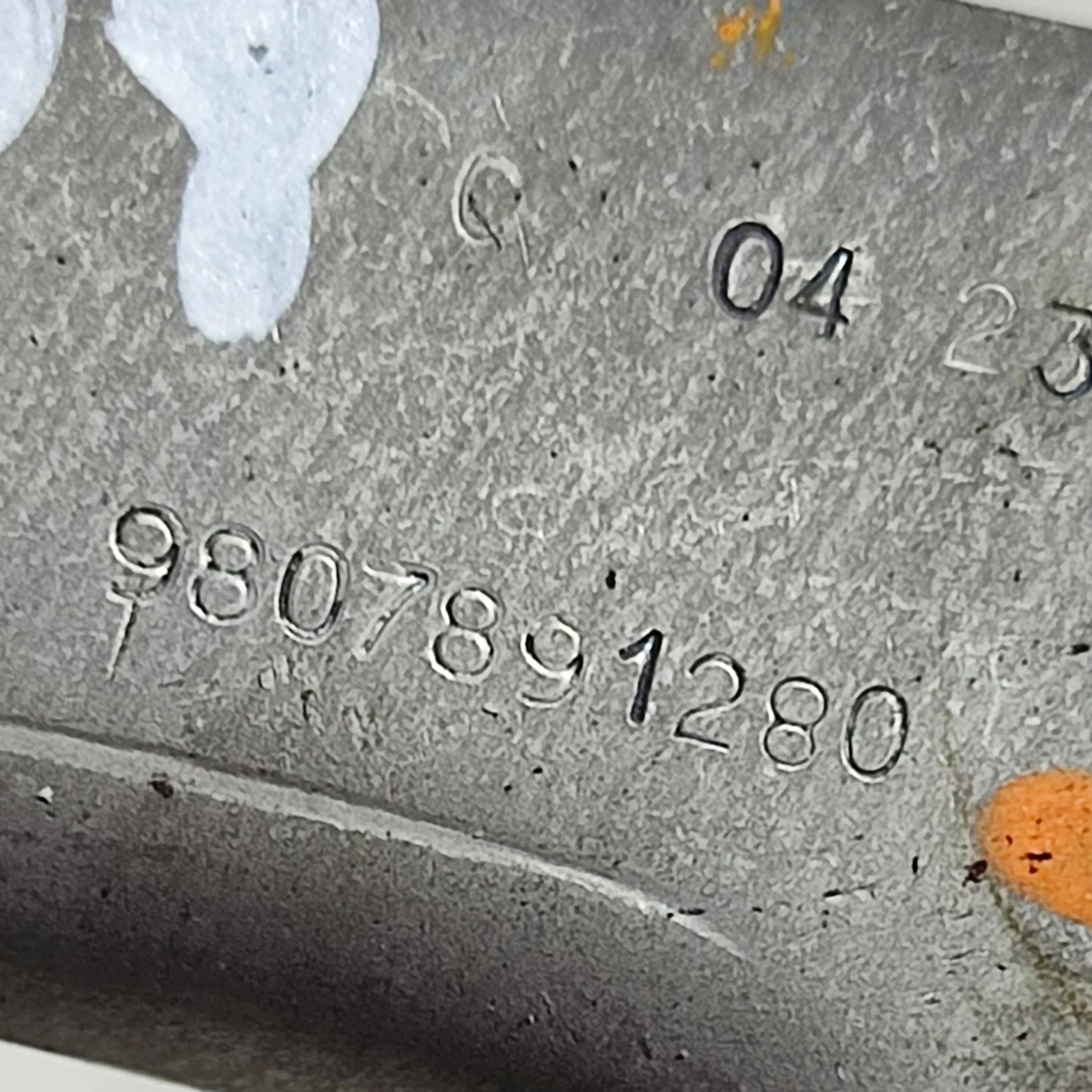 Peugeot 208 II 23r 1.2 engine mount