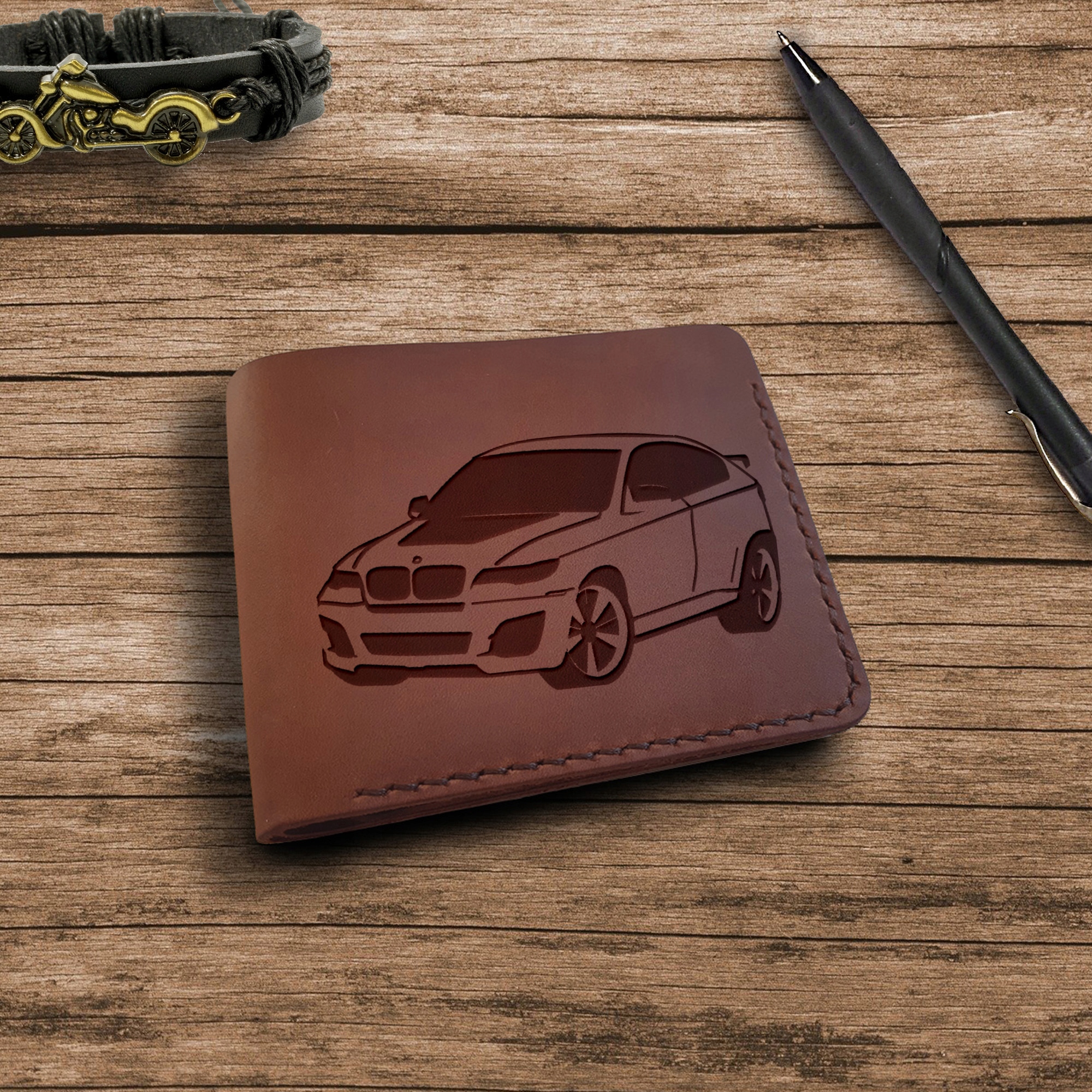 dárek pro řidiče bmw fanouška bmw Kožená peněženka s gravírováním s autem