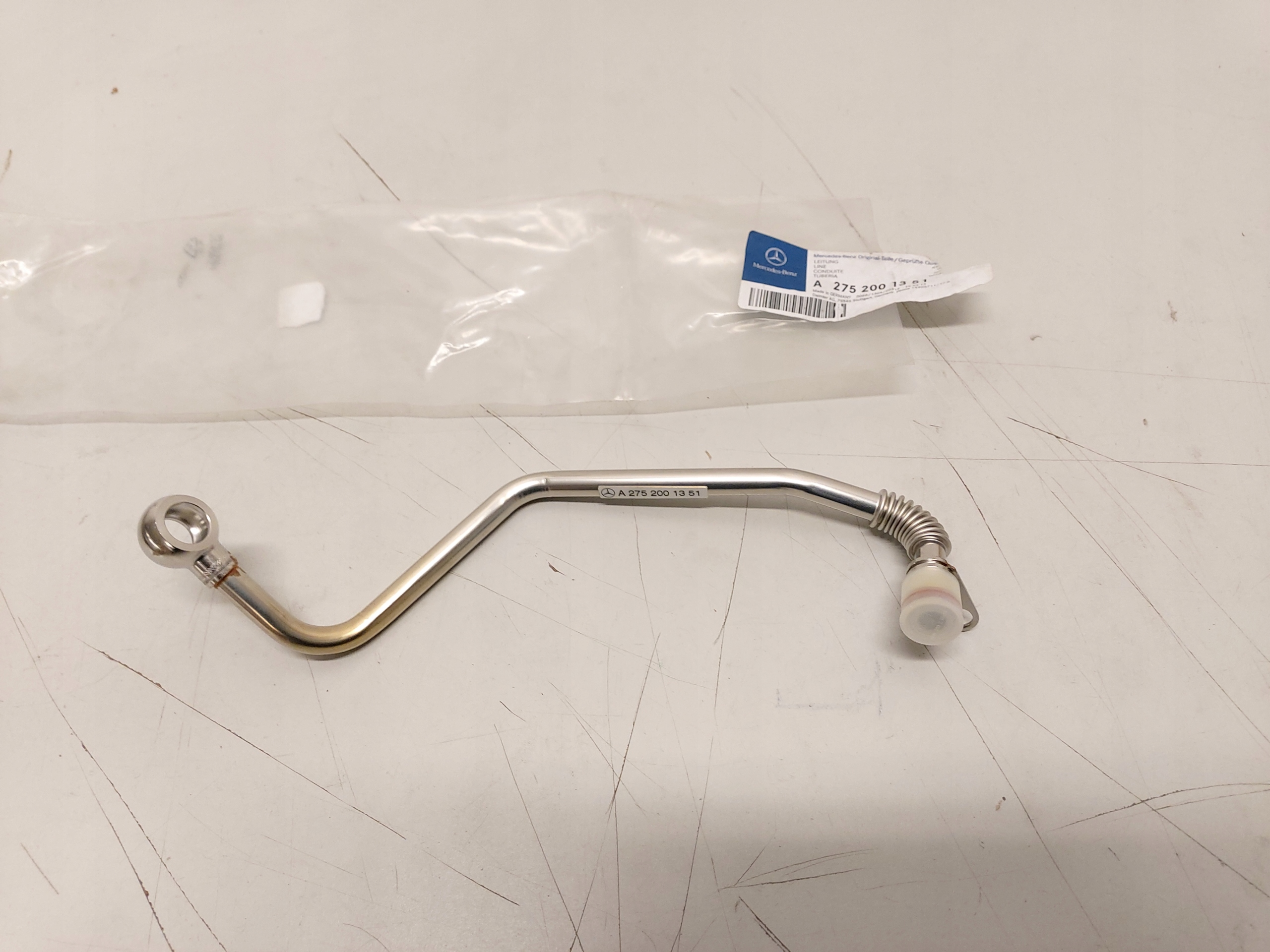 A2752001351 - Мерседес В221 В12 М275 трубка турбины А2752001351