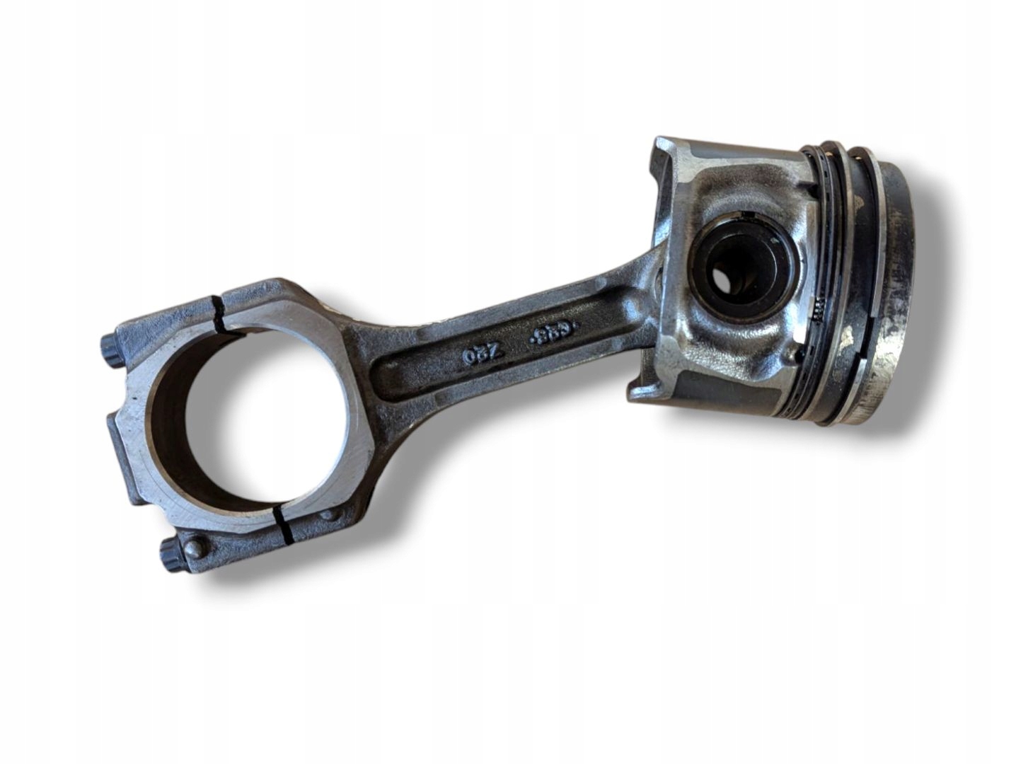 piston with connecting rod Chevrolet Captiva C100 2008 25182669