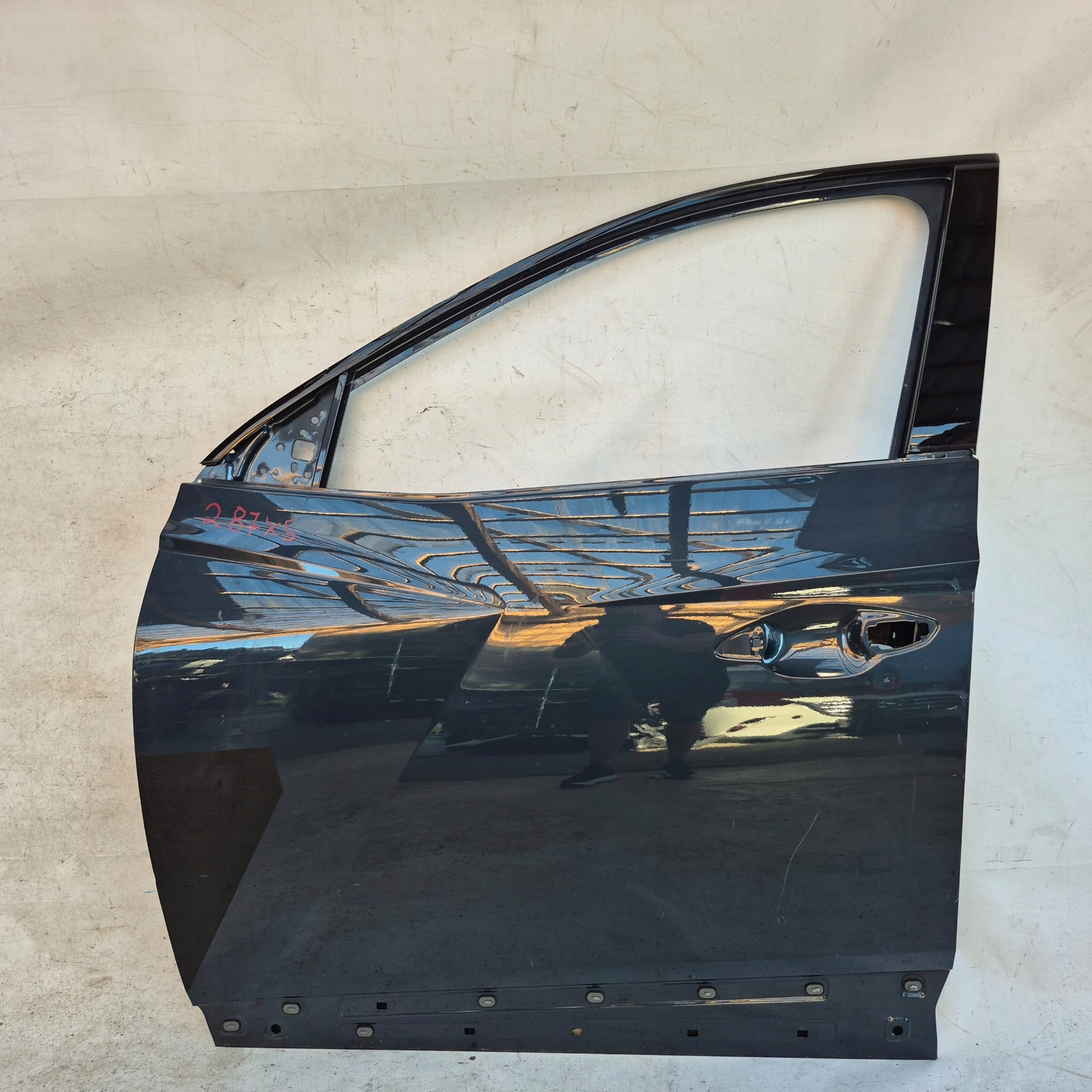 HYUNDAI TUCSON IV 20- door left front front