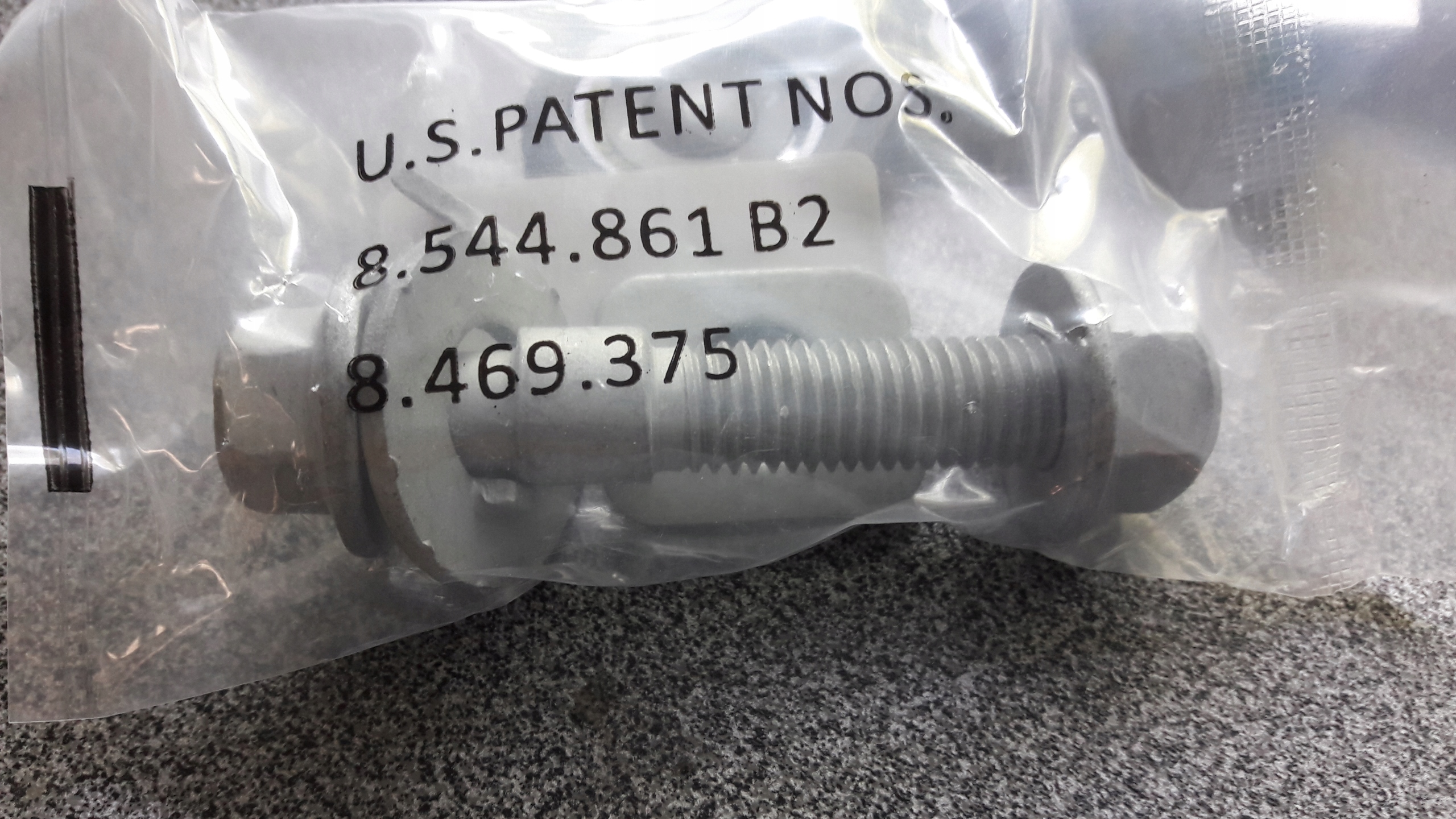 Гвинт для регулювання нахилу коліс 16 мм