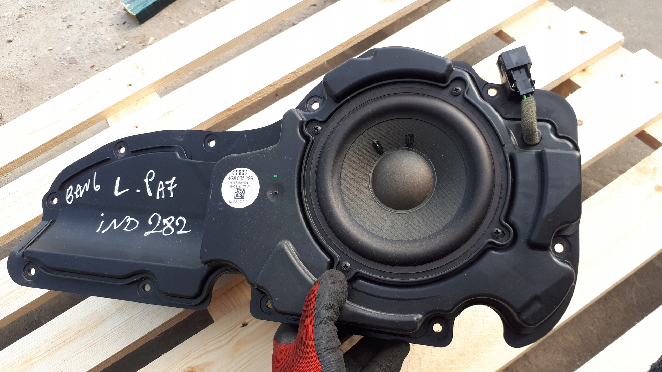 A7 4G speaker left door front bang OLUFSEN 4G8035299