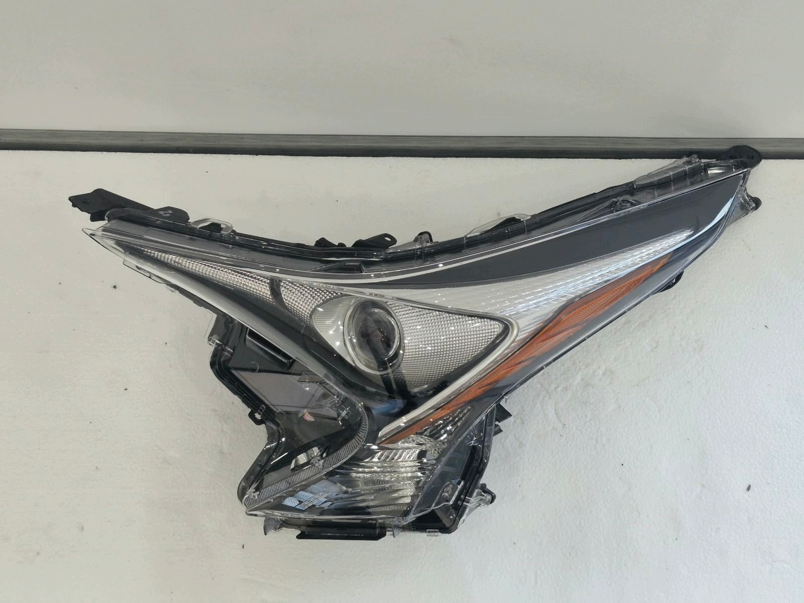 light left Toyota Prius IV 4 FULL LED 2017