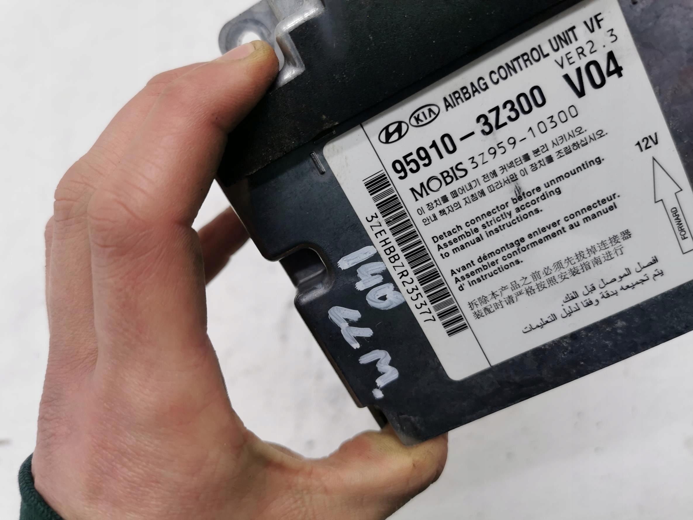 module control unit airbag HYUNDAI I40 95910-3Z300