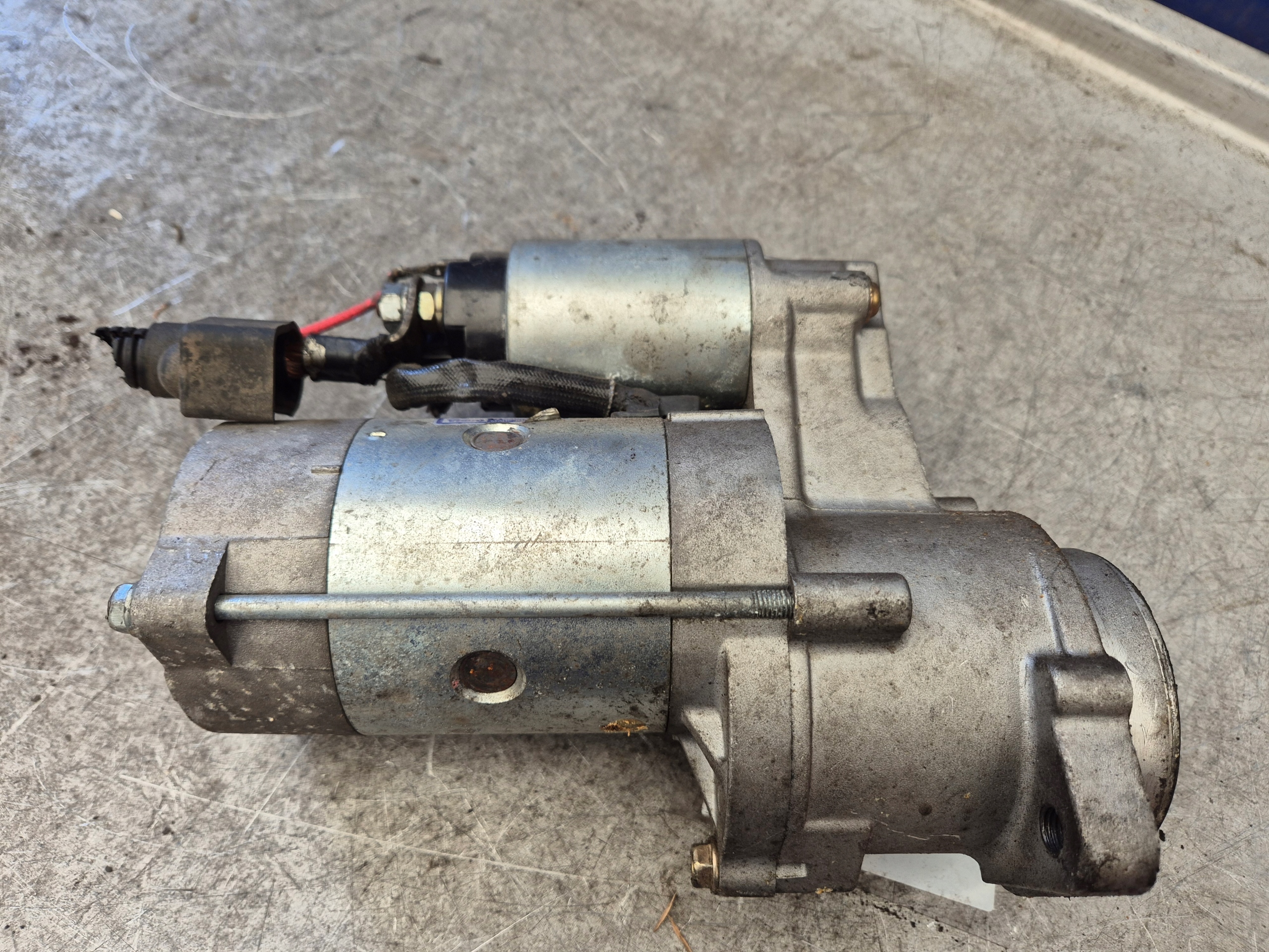 Kia Sorento and 2,5 crdi starter
