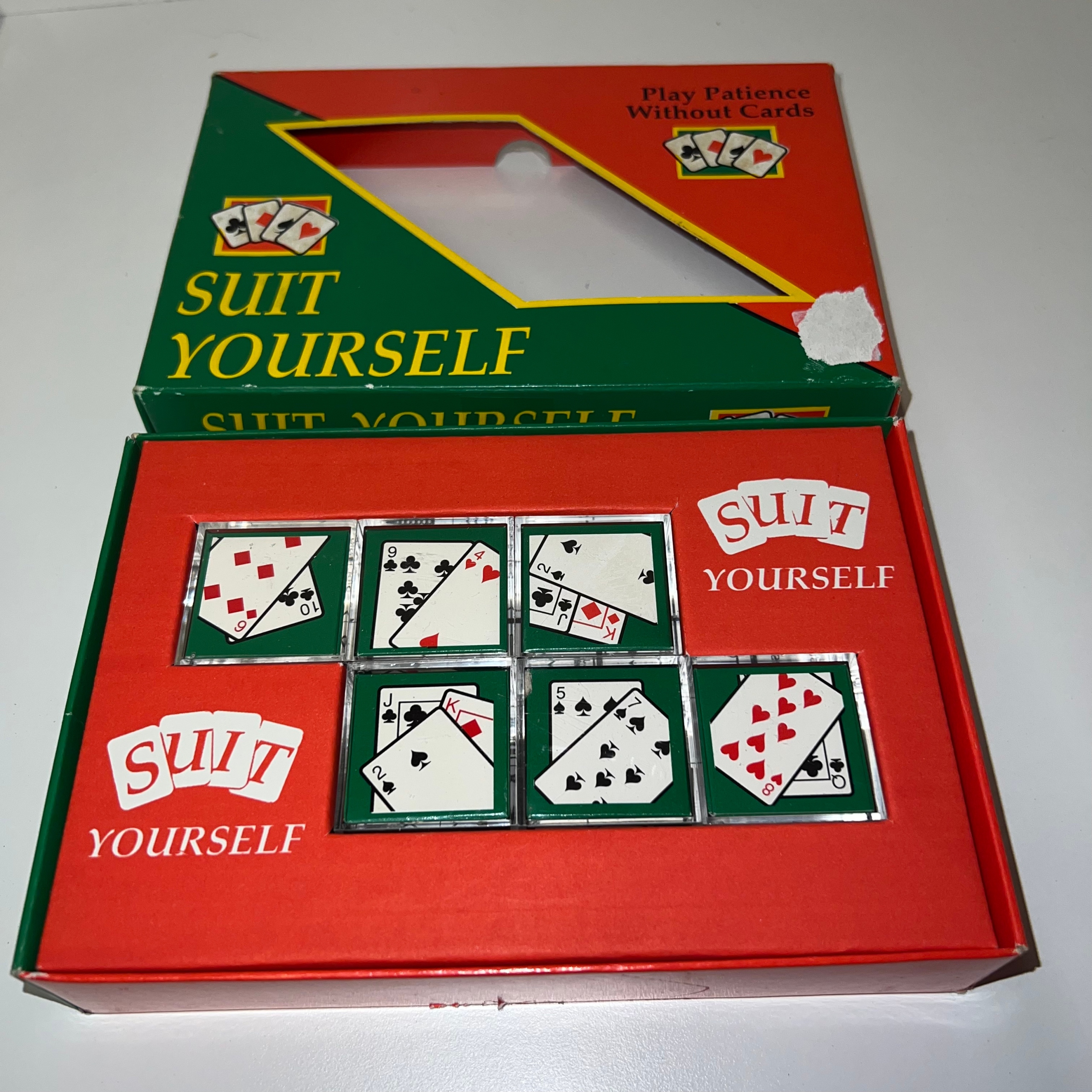 Gra PLAY PATIENCE WITHOUT CARDS SUIT YOURSELF