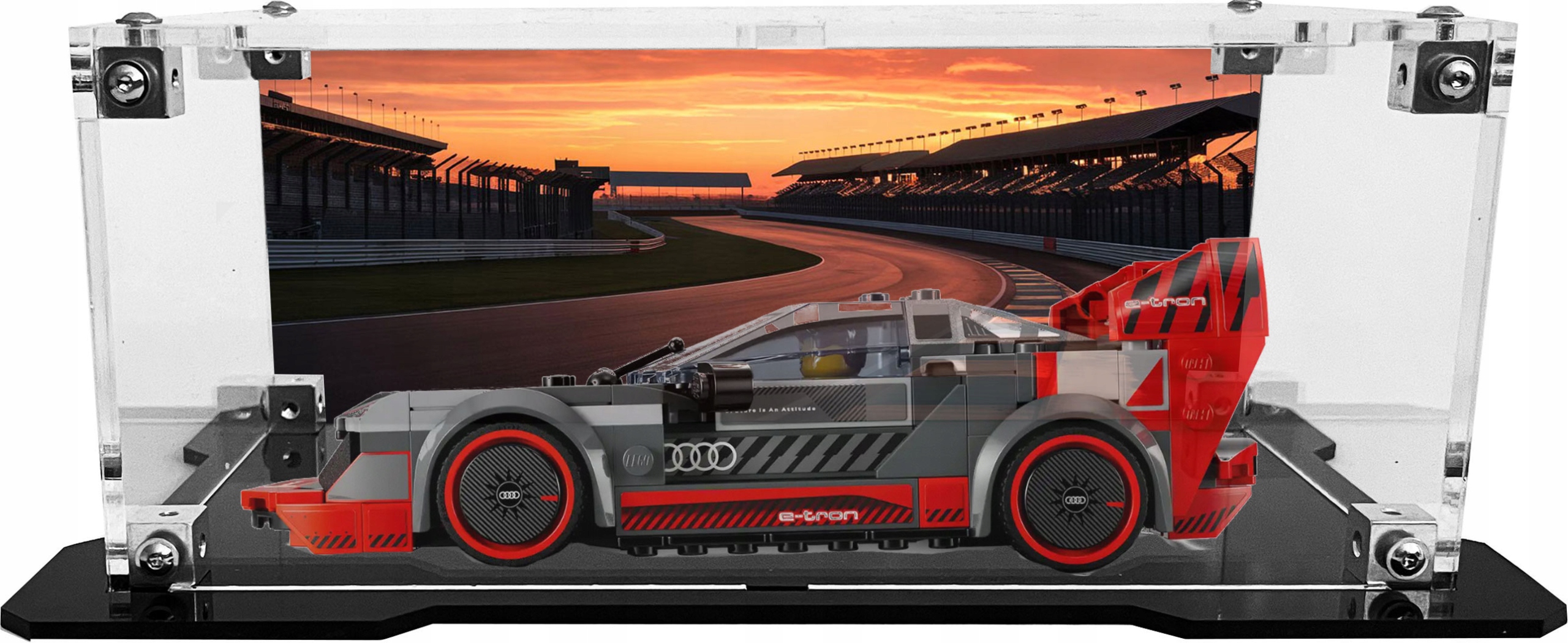 Vitrína s černou základnou a pozadím pro stavebnici Lego 76921 Audi S1 E-tron
