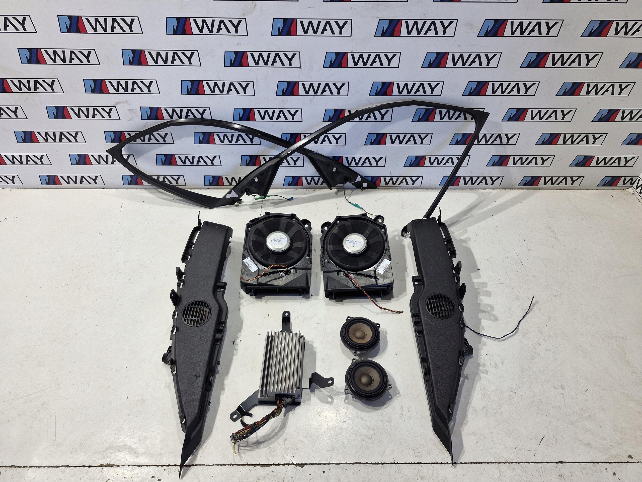 BMW X1 E84 NAGLOSNIENIE speakers HIFI KOMPLET amplifier bundle