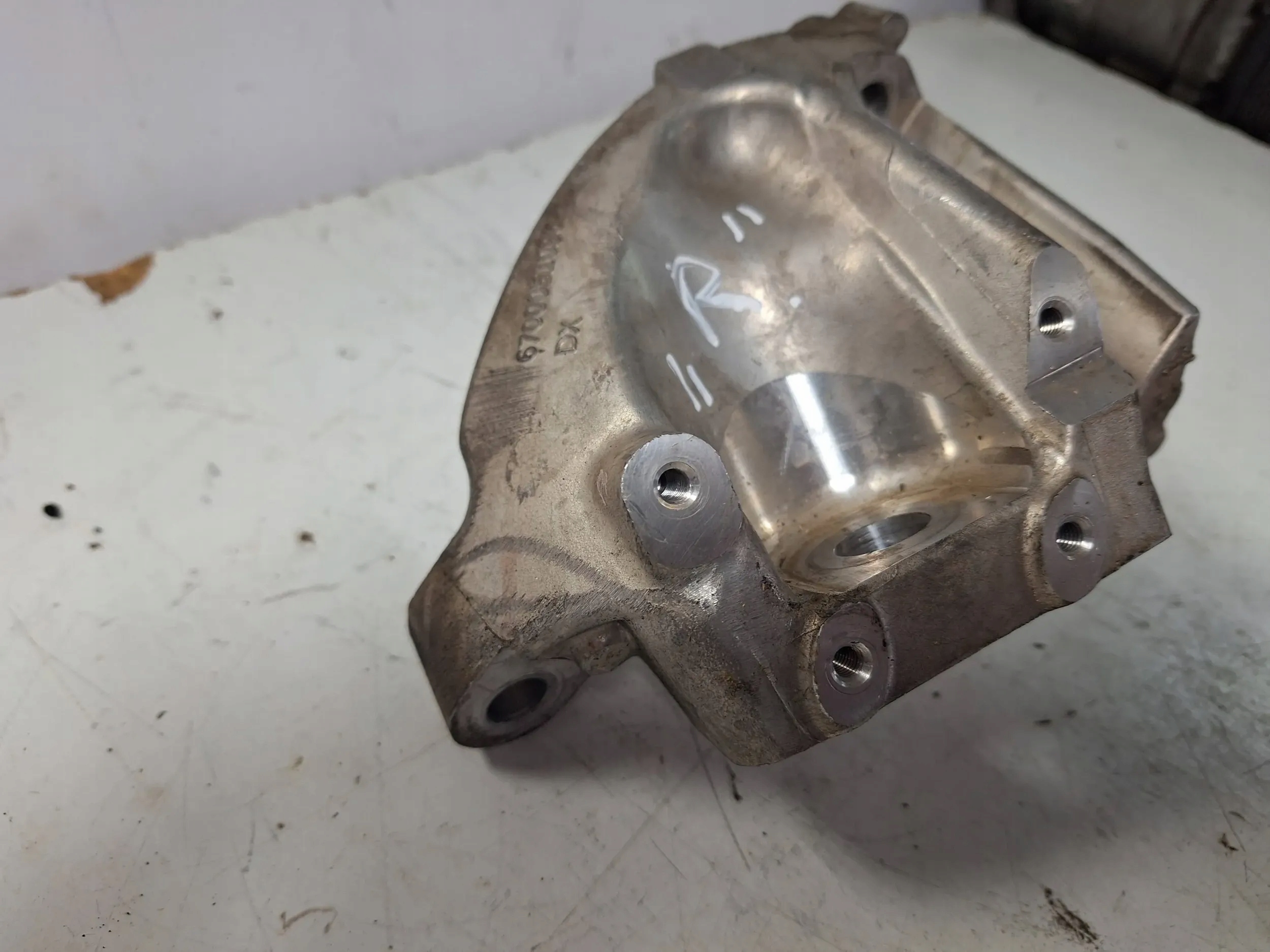 engine mount right 6700051096 Alfa Romeo Giulia QV 2.9i