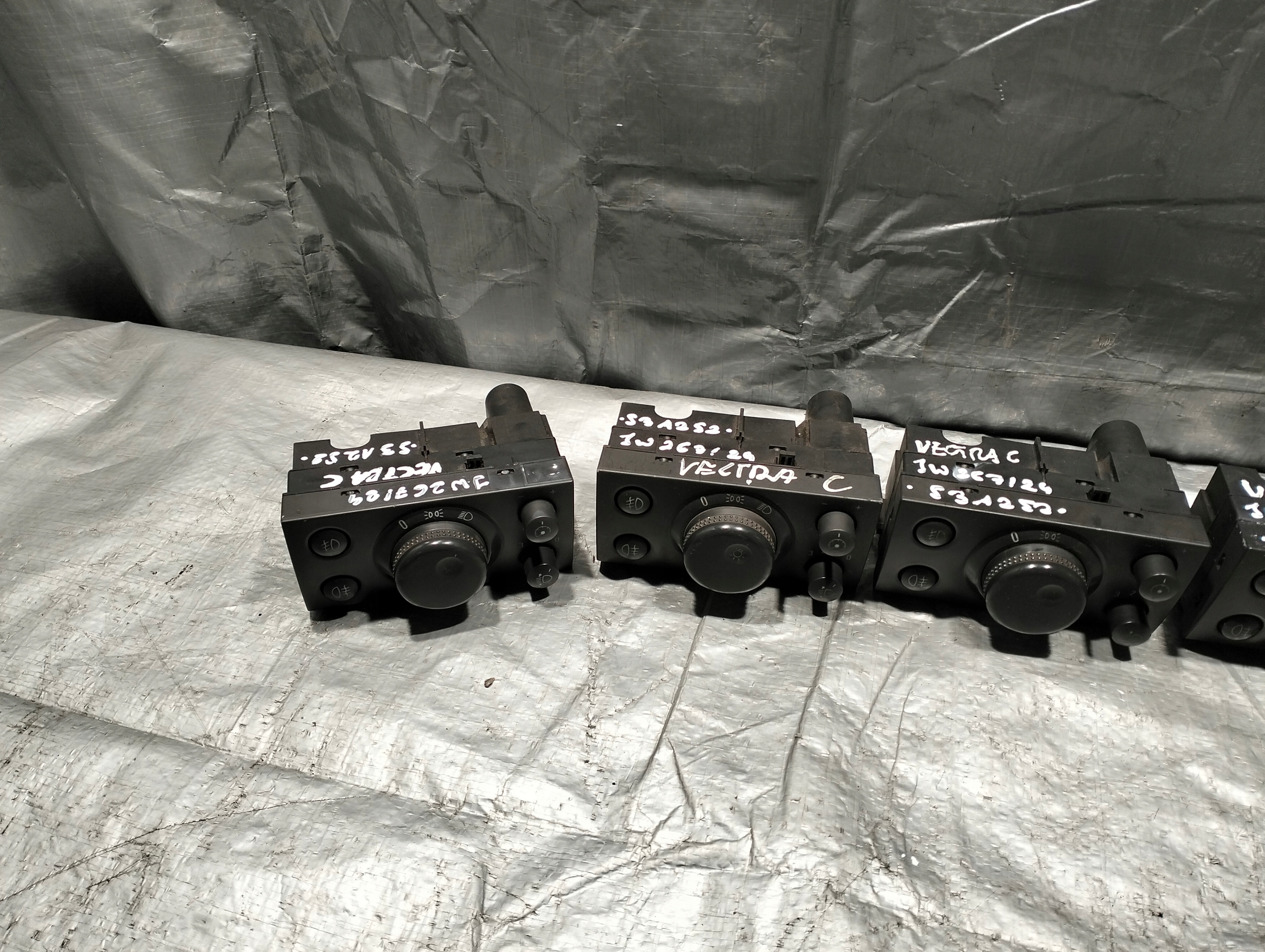 Pulsante interruttore luci OPEL VECTRA C 9185881