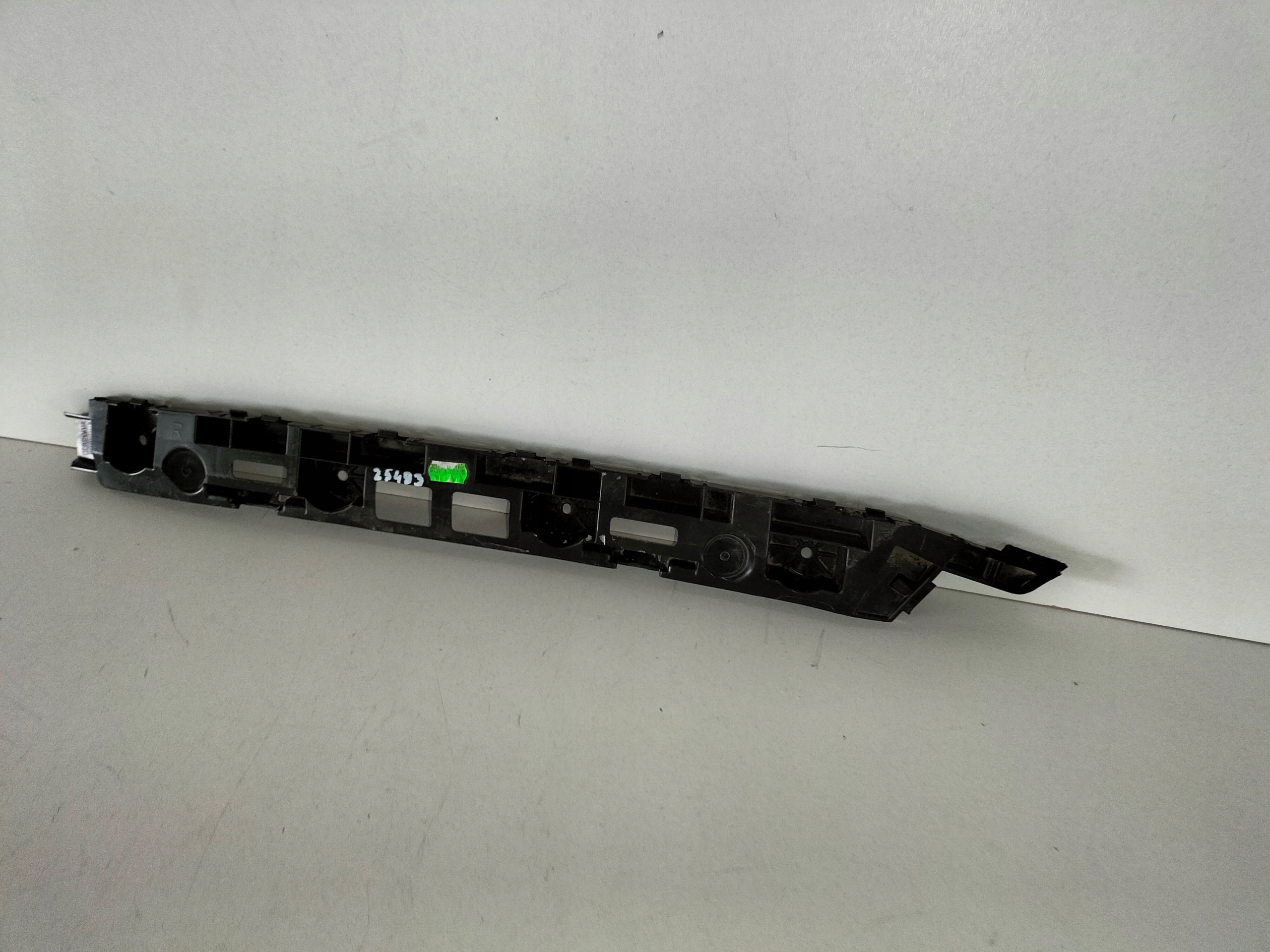 SUPPORT SUPPORT PLAQUE ARRIÈRE DROITE SKODA SUPERB III 15- SDN