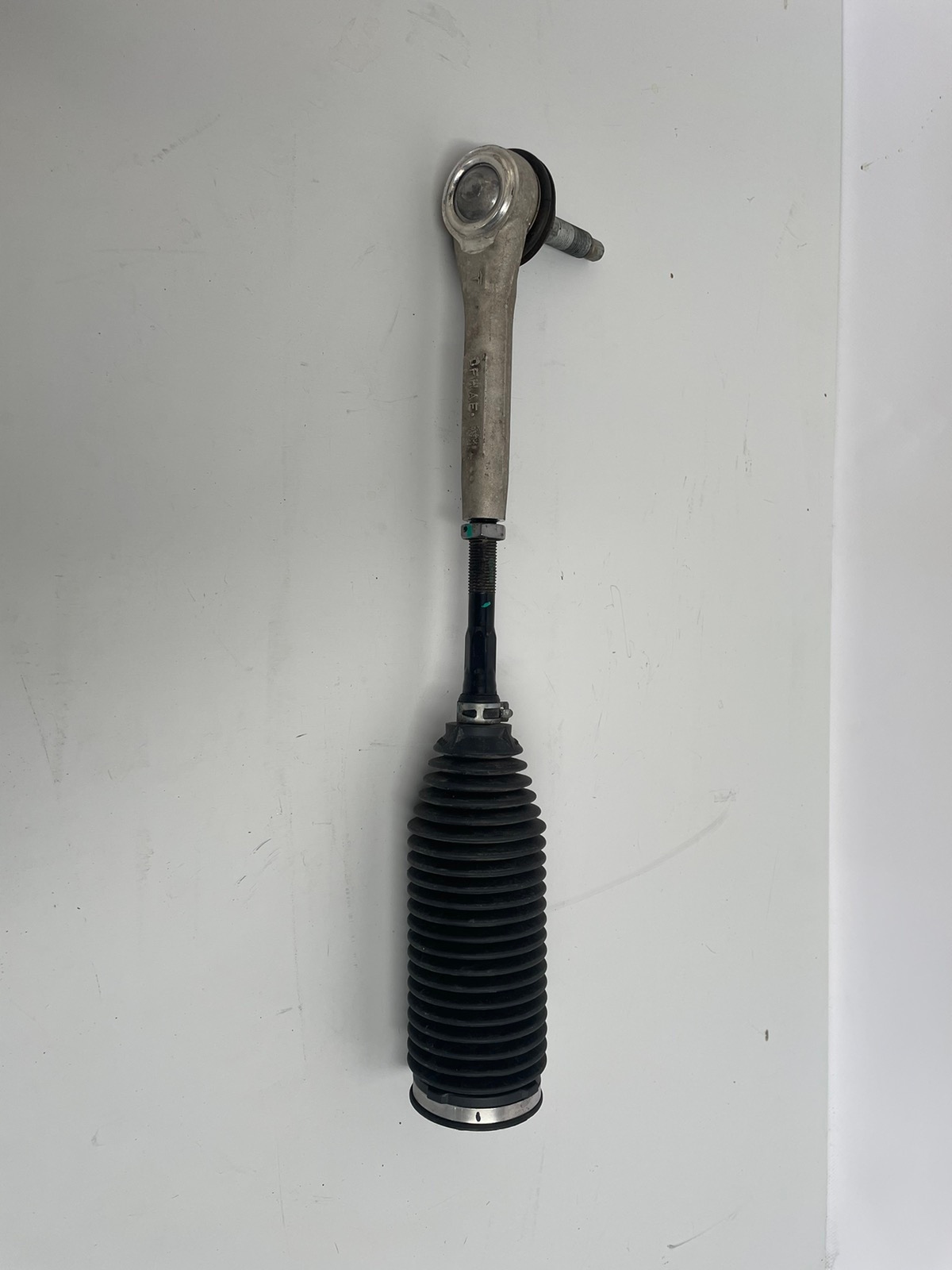 Наконечник рулевой тяги Tesla Model 3