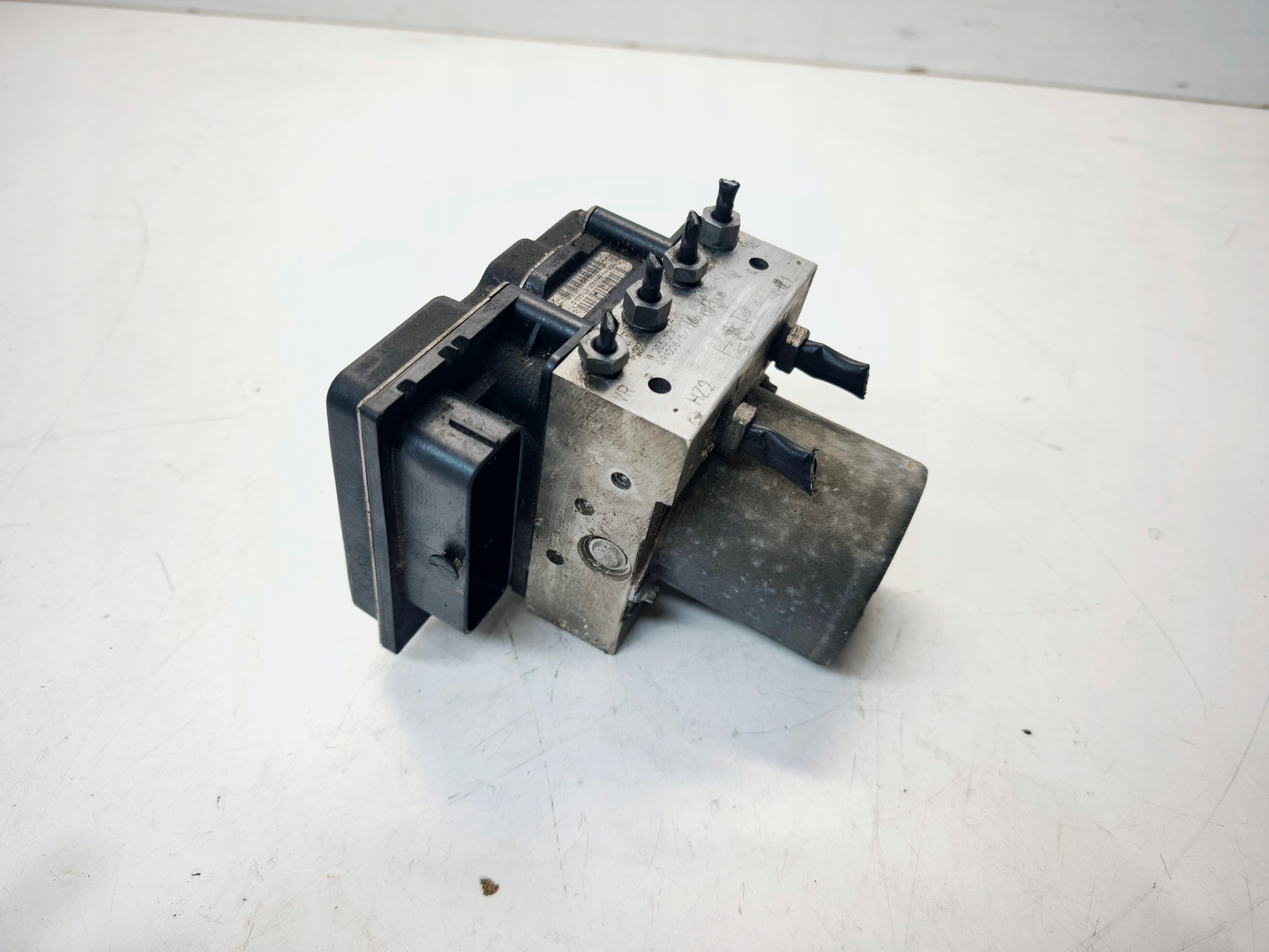 pump + control unit ABS ESP AUDI A4 B8 ALLROAD 8K9907379F 8K9614517M